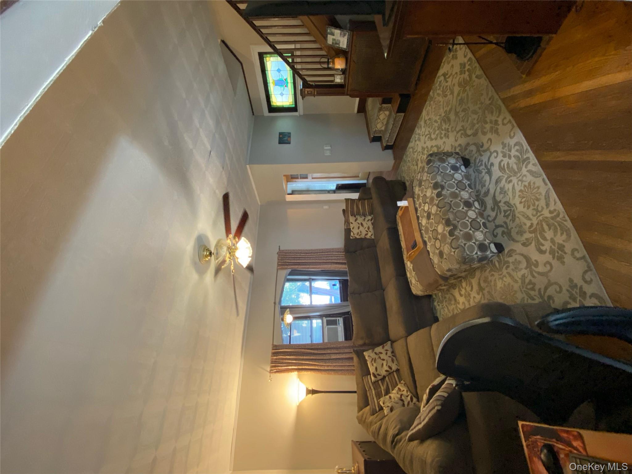 939 College Place, College Point, NY 11356