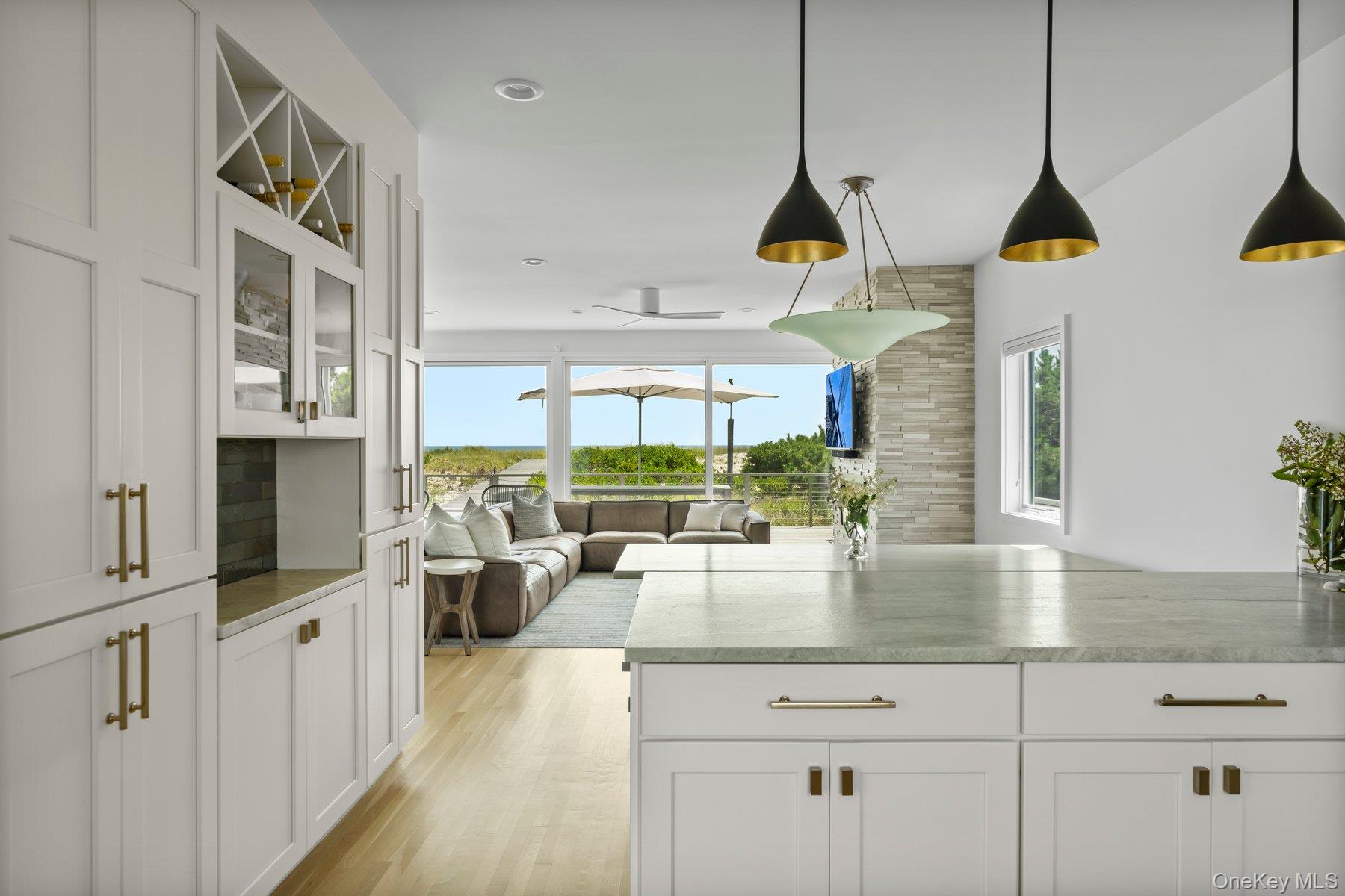 617 Dune Road, Westhampton, NY 11977