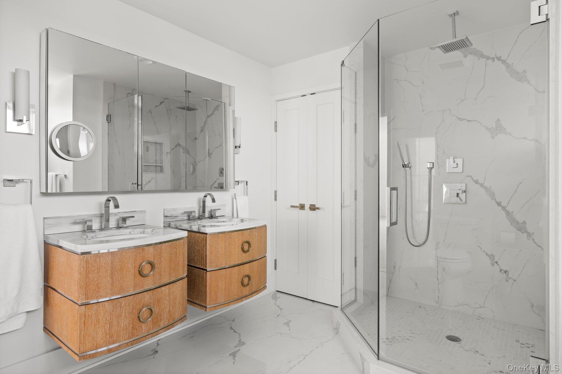 617 Dune Road, Westhampton, NY 11977