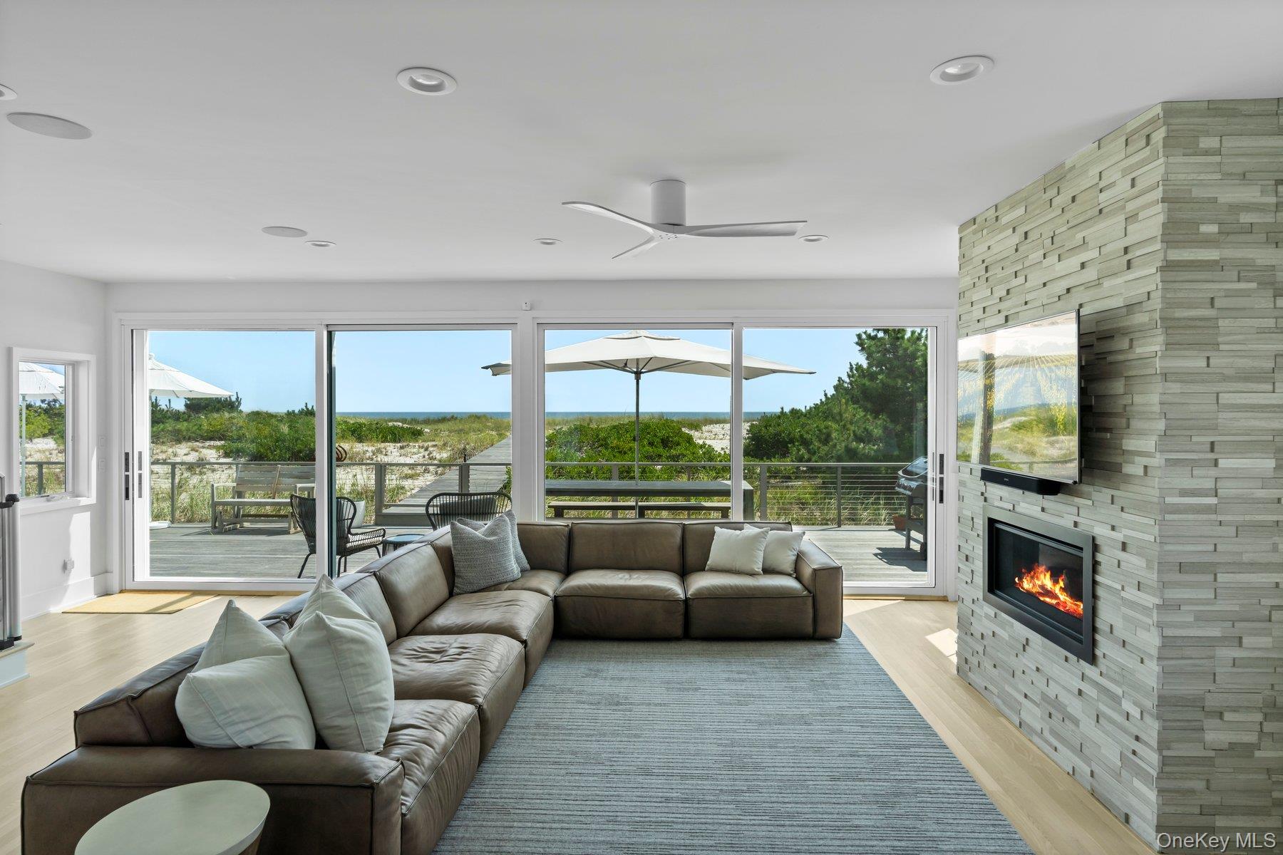 617 Dune Road, Westhampton, NY 11977