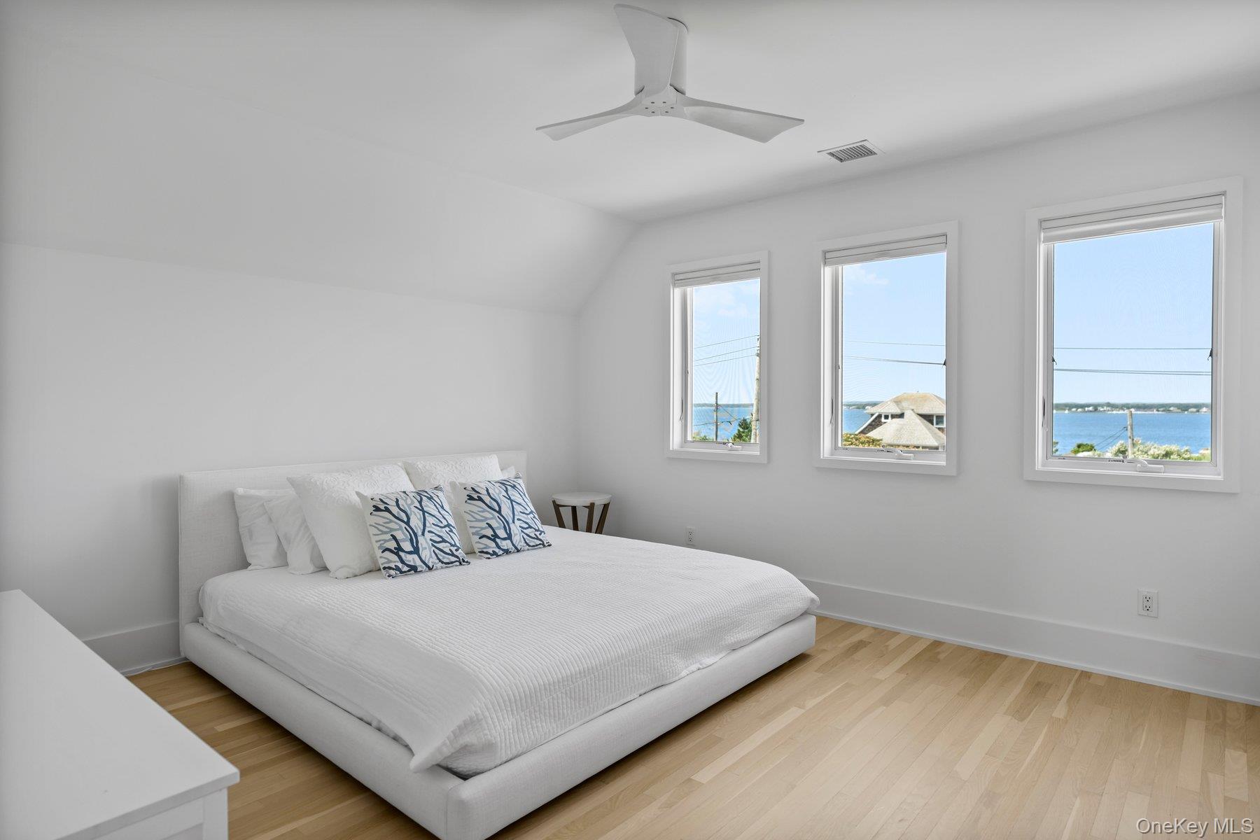 617 Dune Road, Westhampton, NY 11977