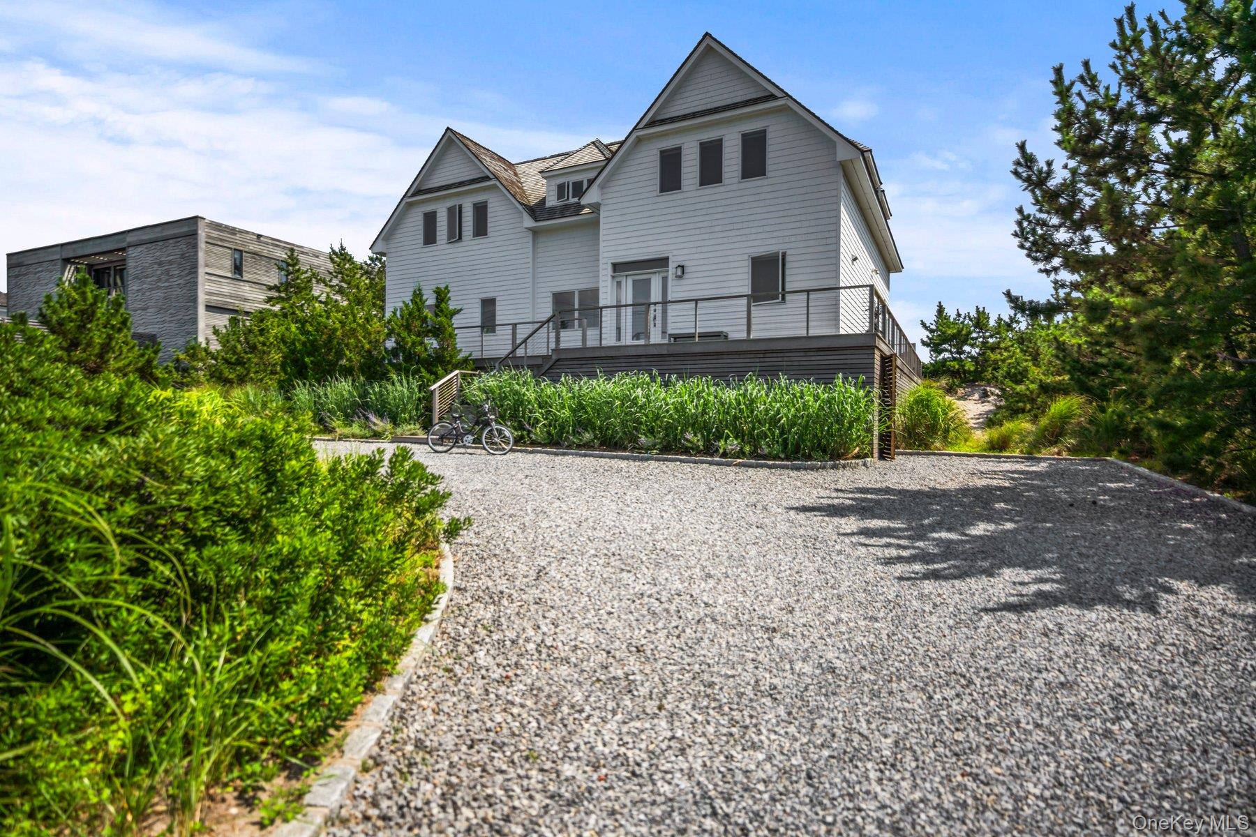 617 Dune Road, Westhampton, NY 11977