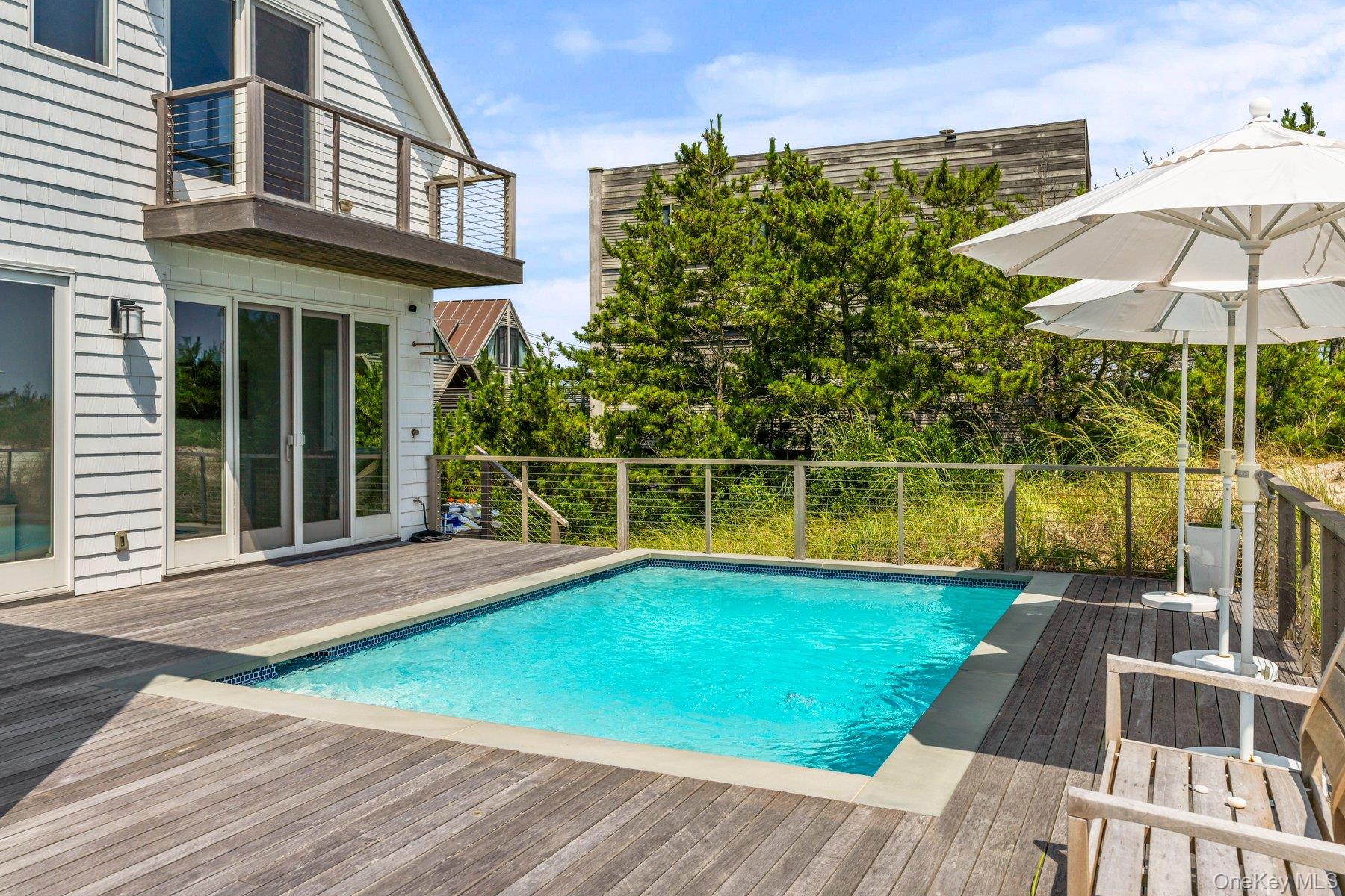 617 Dune Road, Westhampton, NY 11977