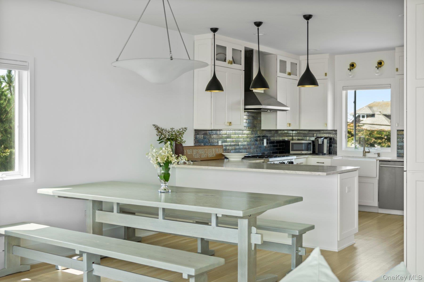 617 Dune Road, Westhampton, NY 11977