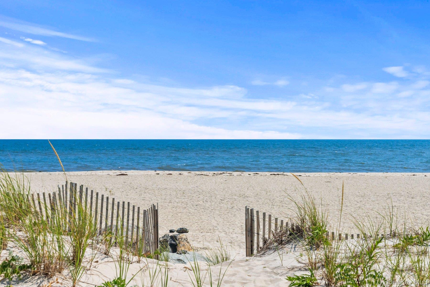 617 Dune Road, Westhampton, NY 11977