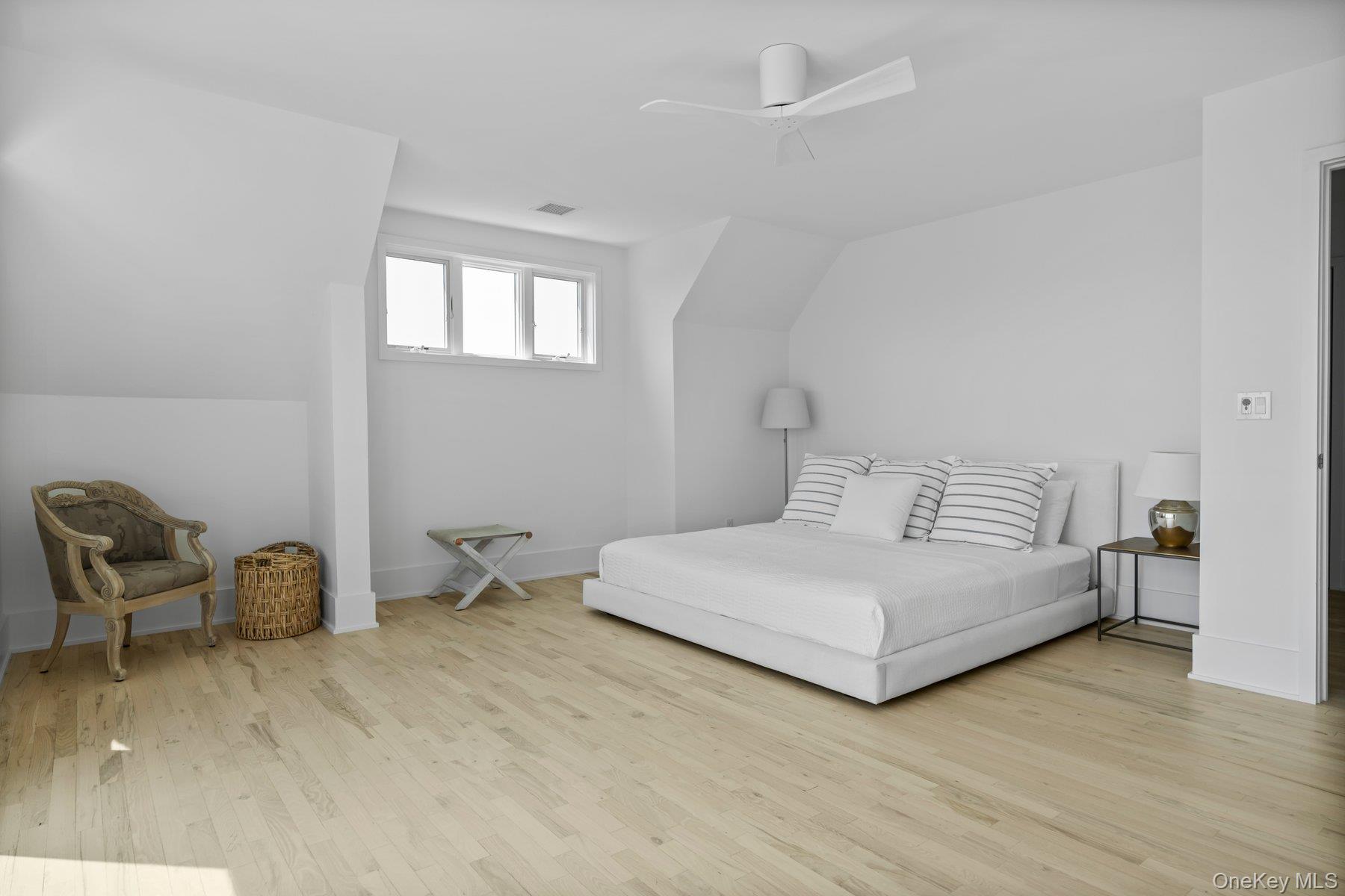 617 Dune Road, Westhampton, NY 11977