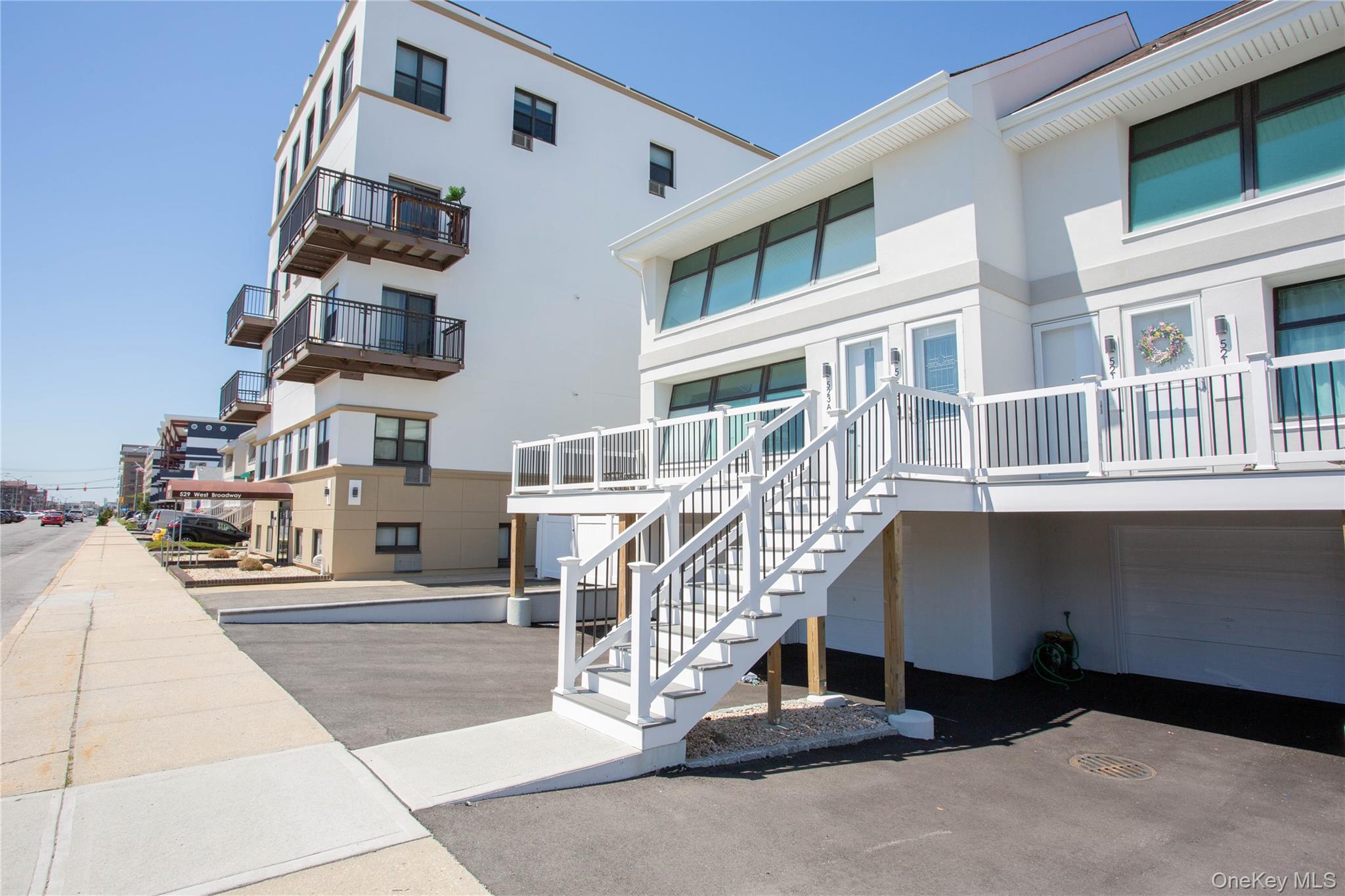 521 W Broadway # B, Long Beach, NY 11561