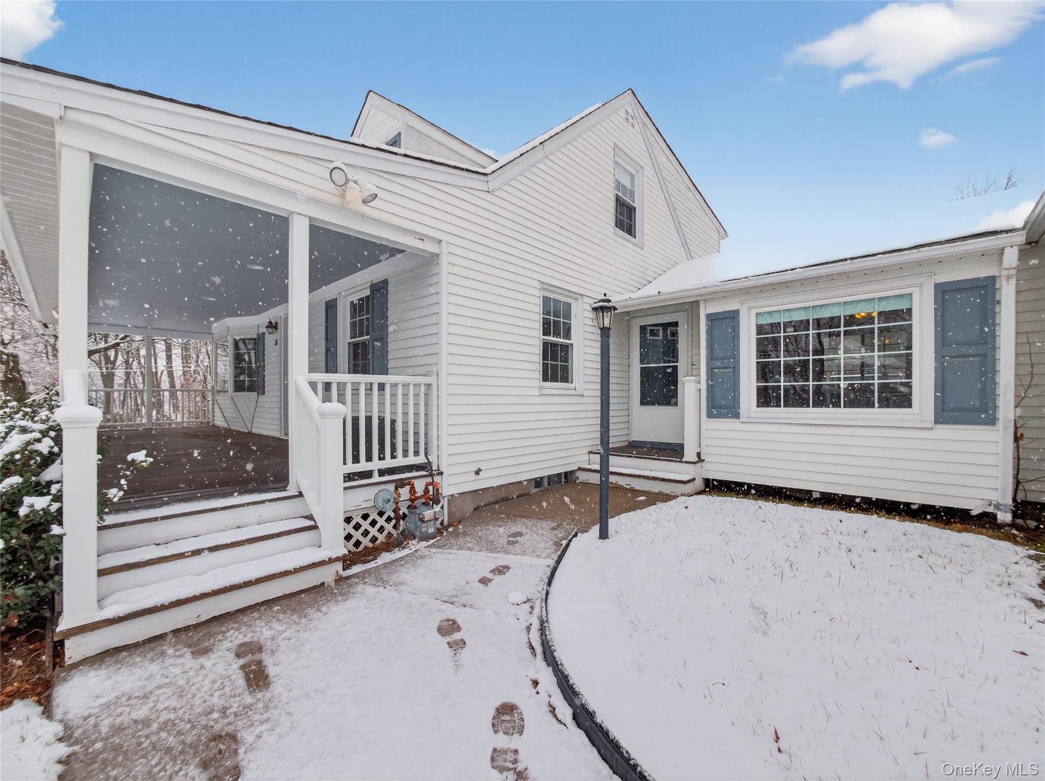 56 Buttonwood Place, Blauvelt, NY 10913