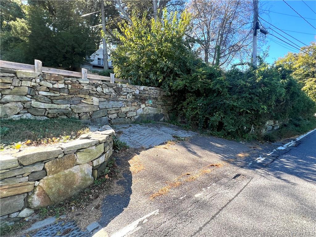 757 S Lake Boulevard, Mahopac, NY 10541