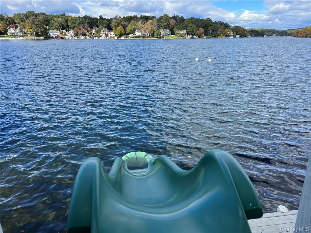 757 S Lake Boulevard, Mahopac, NY 10541