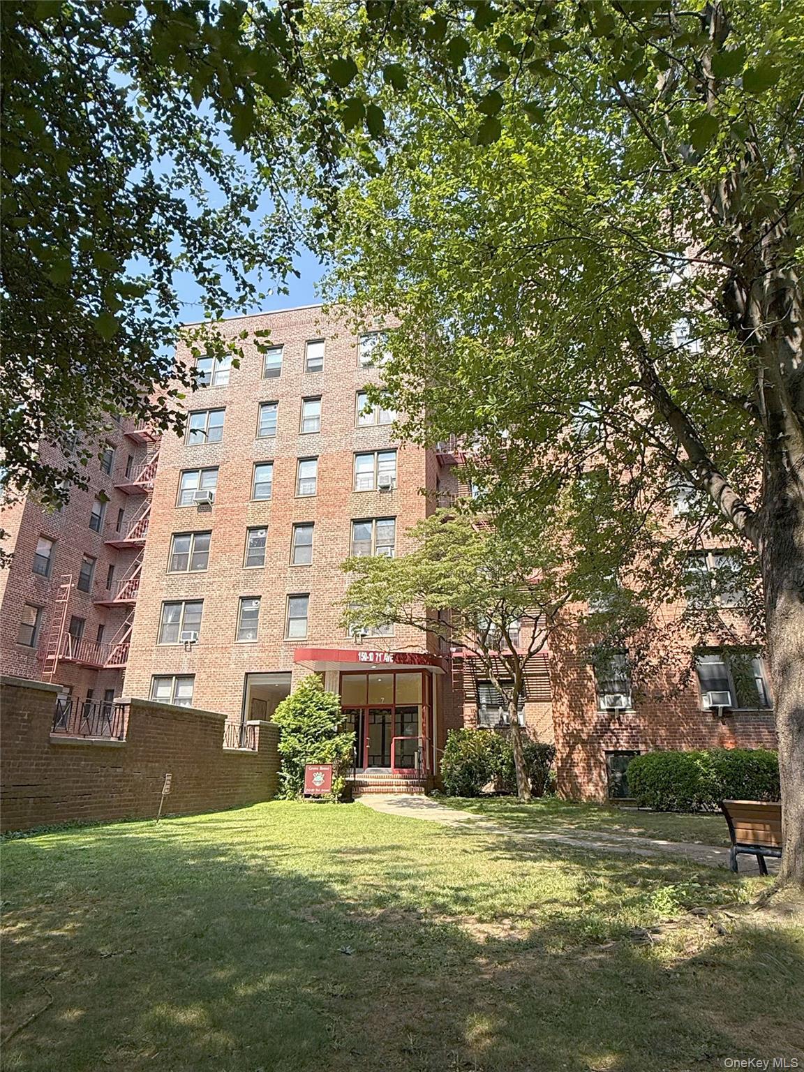15020 71 Avenue # 3E, Flushing, NY 11367