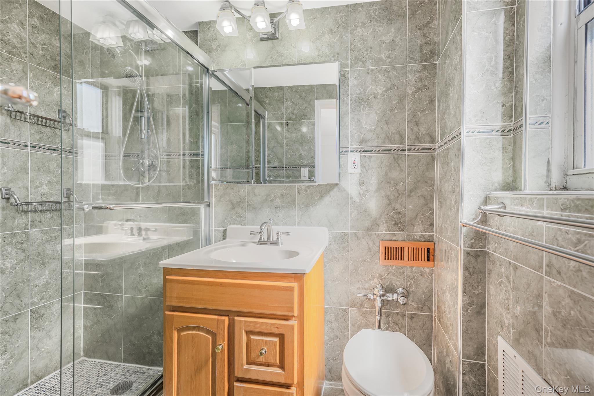 3725 Henry Hudson Parkway # 6D, Bronx, NY 10463