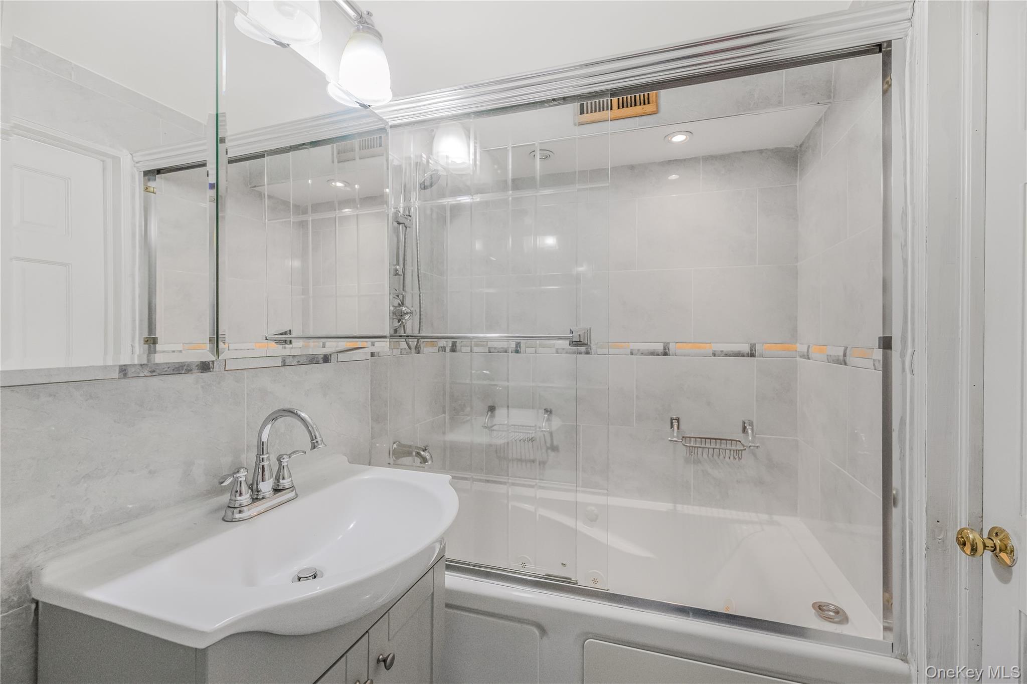 3725 Henry Hudson Parkway # 6D, Bronx, NY 10463