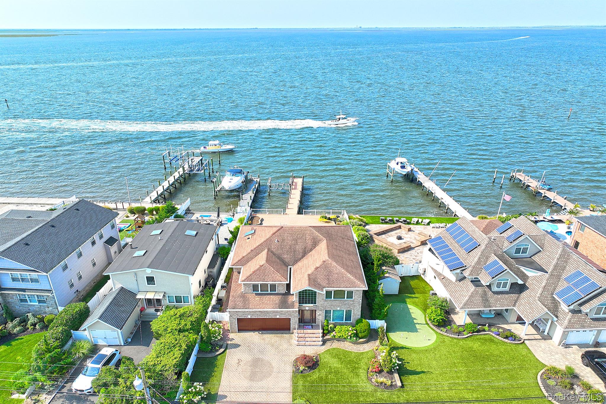 83 Fairwater Avenue, Massapequa, NY 11758