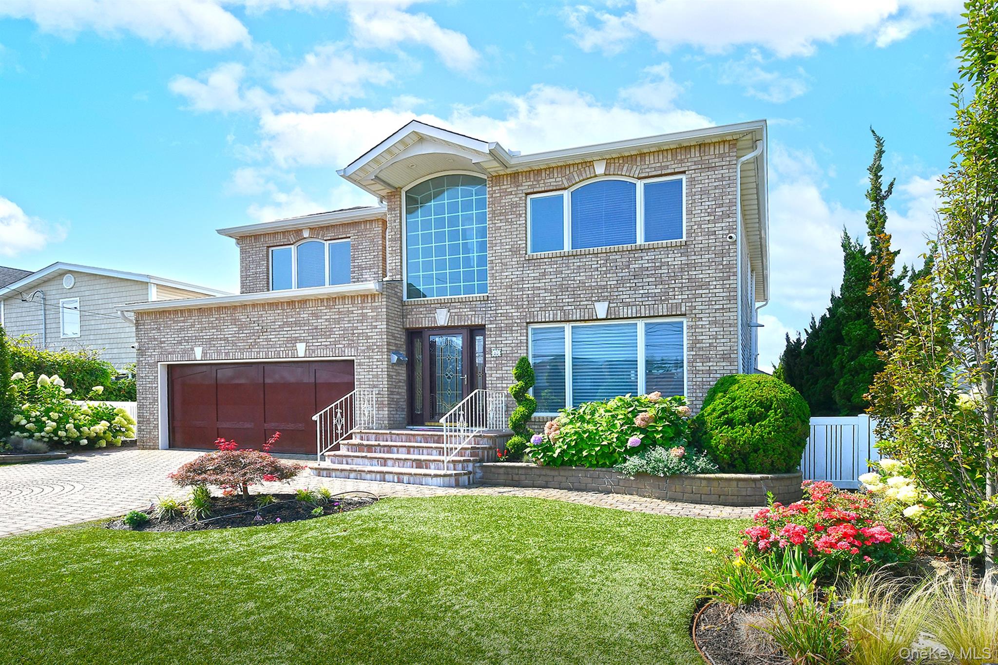 83 Fairwater Avenue, Massapequa, NY 11758