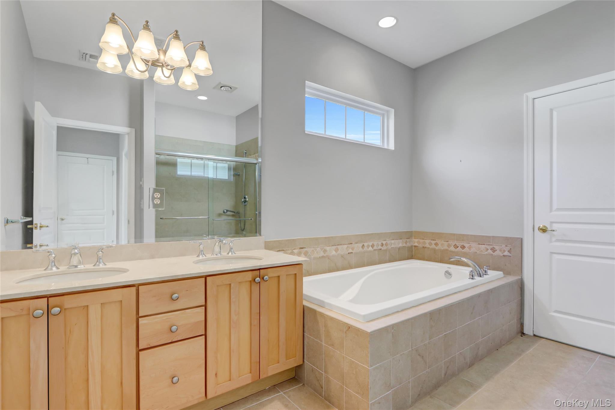 4 Oakhurst Court, Mount Sinai, NY 11766