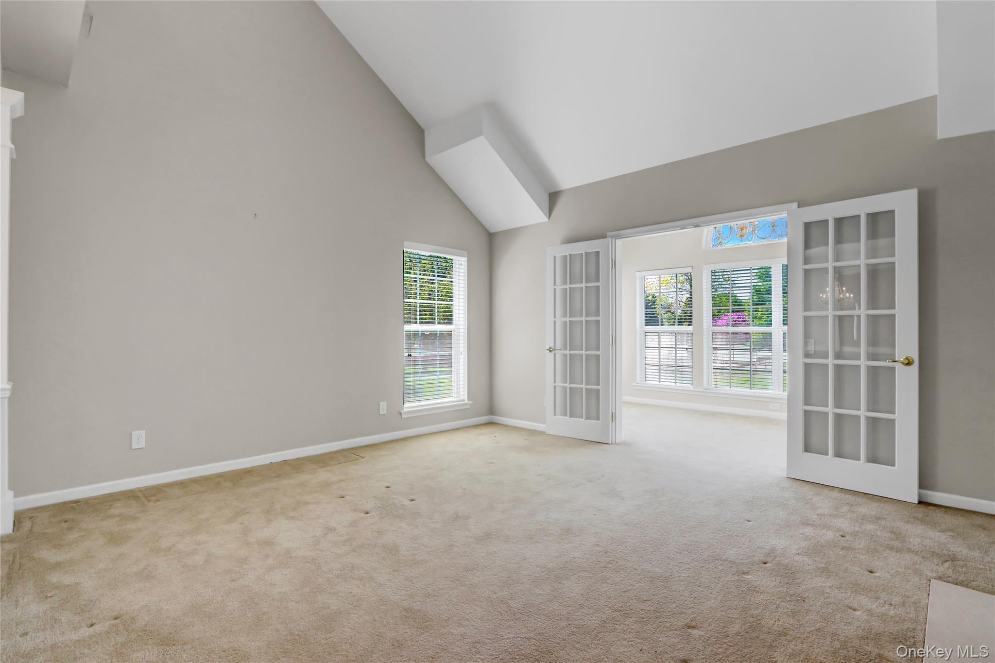 4 Oakhurst Court, Mount Sinai, NY 11766