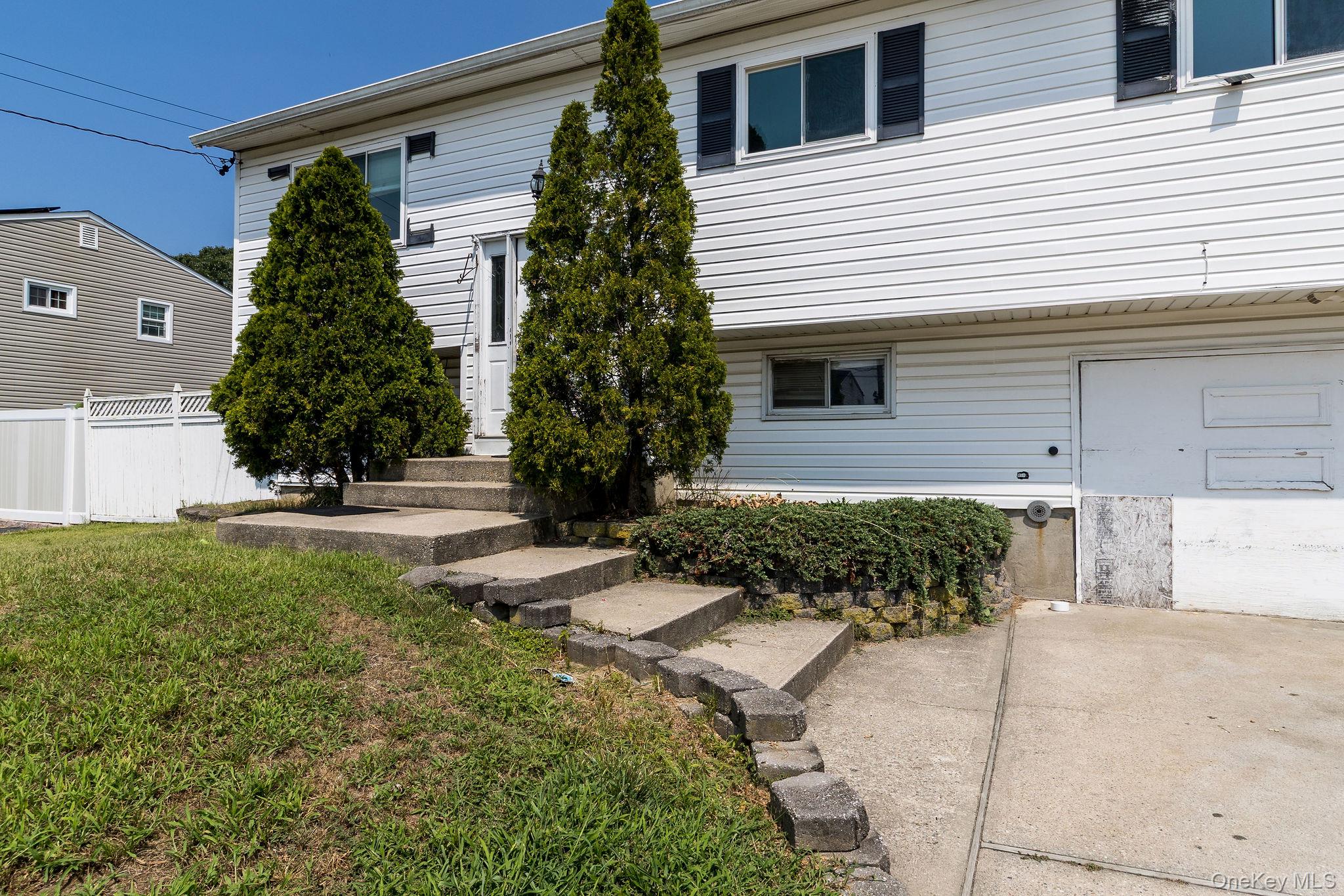 501 Hawkins Road, Selden, NY 11784