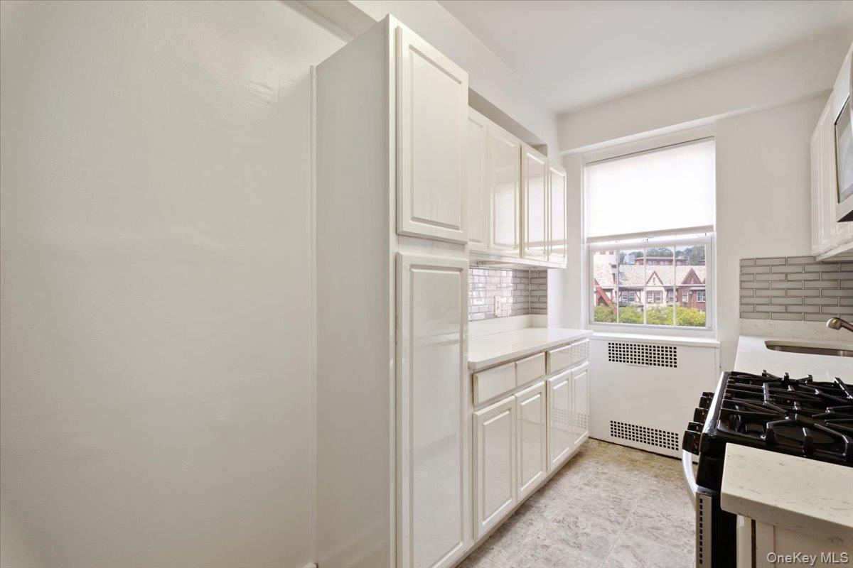 45 Popham Road # 4J, Scarsdale, NY 10583