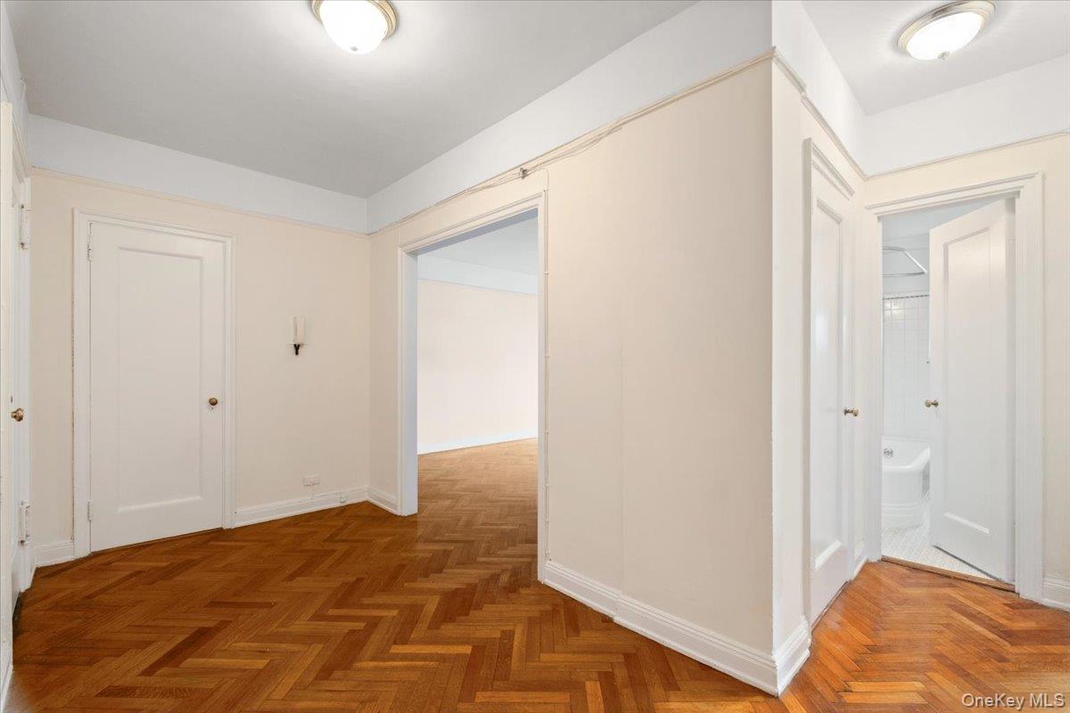 45 Popham Road # 4J, Scarsdale, NY 10583