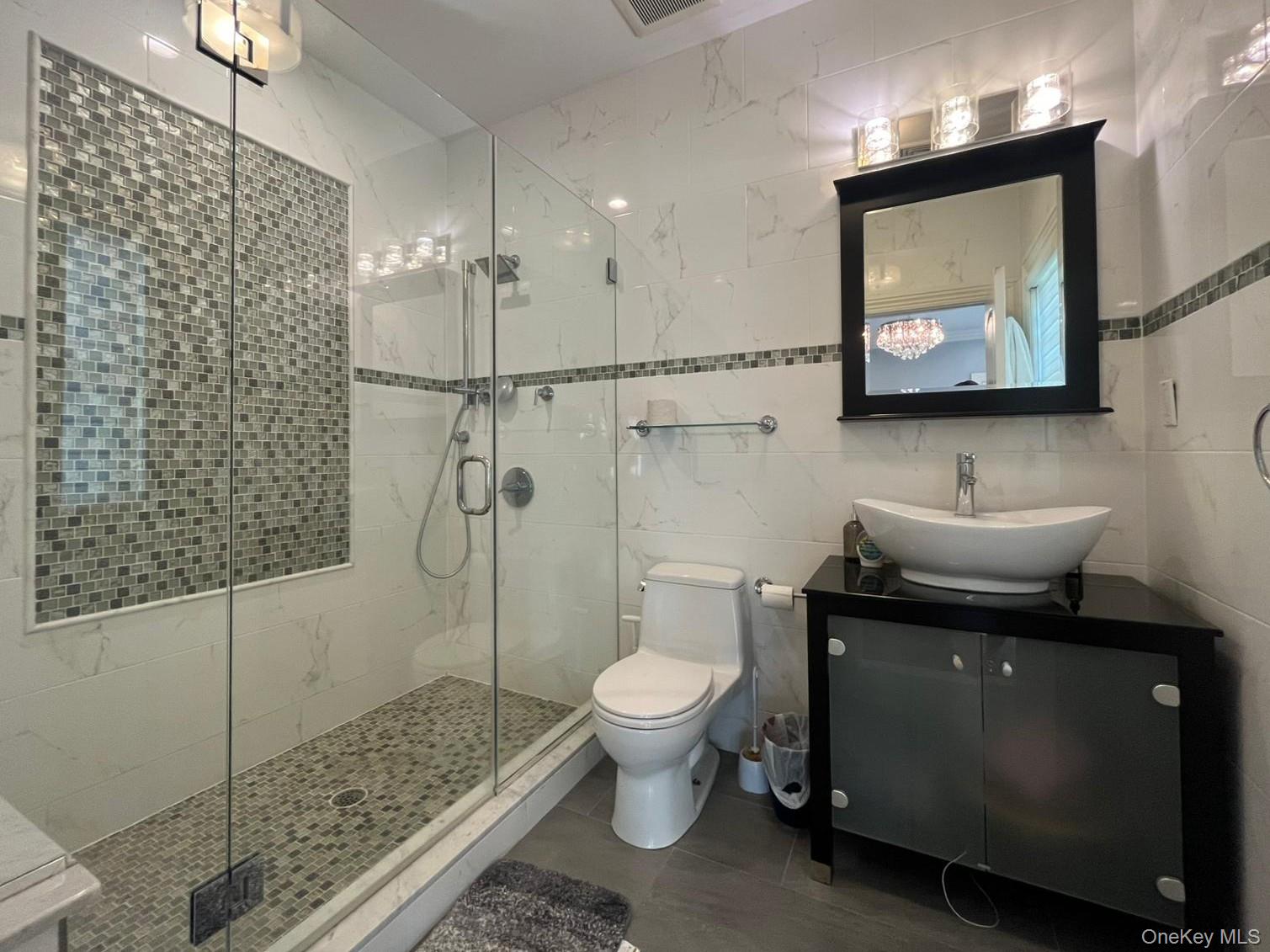 302 Hewlett Neck Road, Woodmere, NY 11598