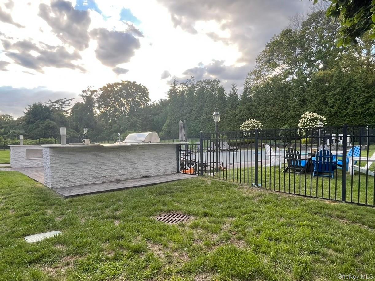 302 Hewlett Neck Road, Woodmere, NY 11598