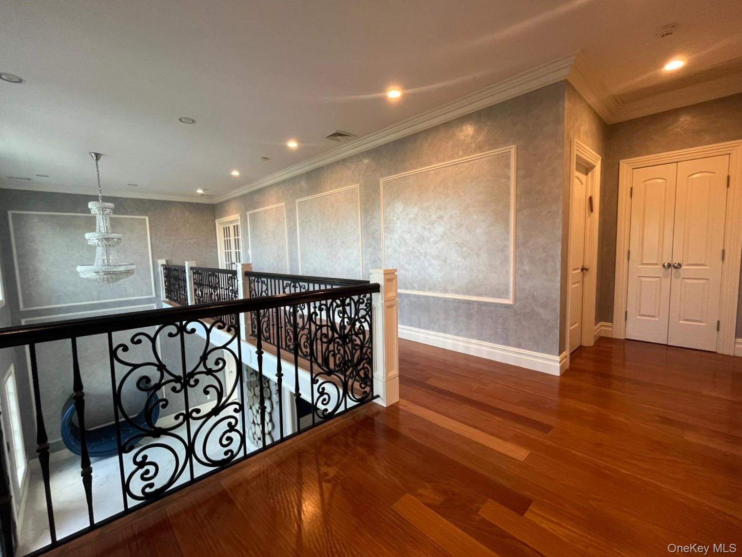 302 Hewlett Neck Road, Woodmere, NY 11598