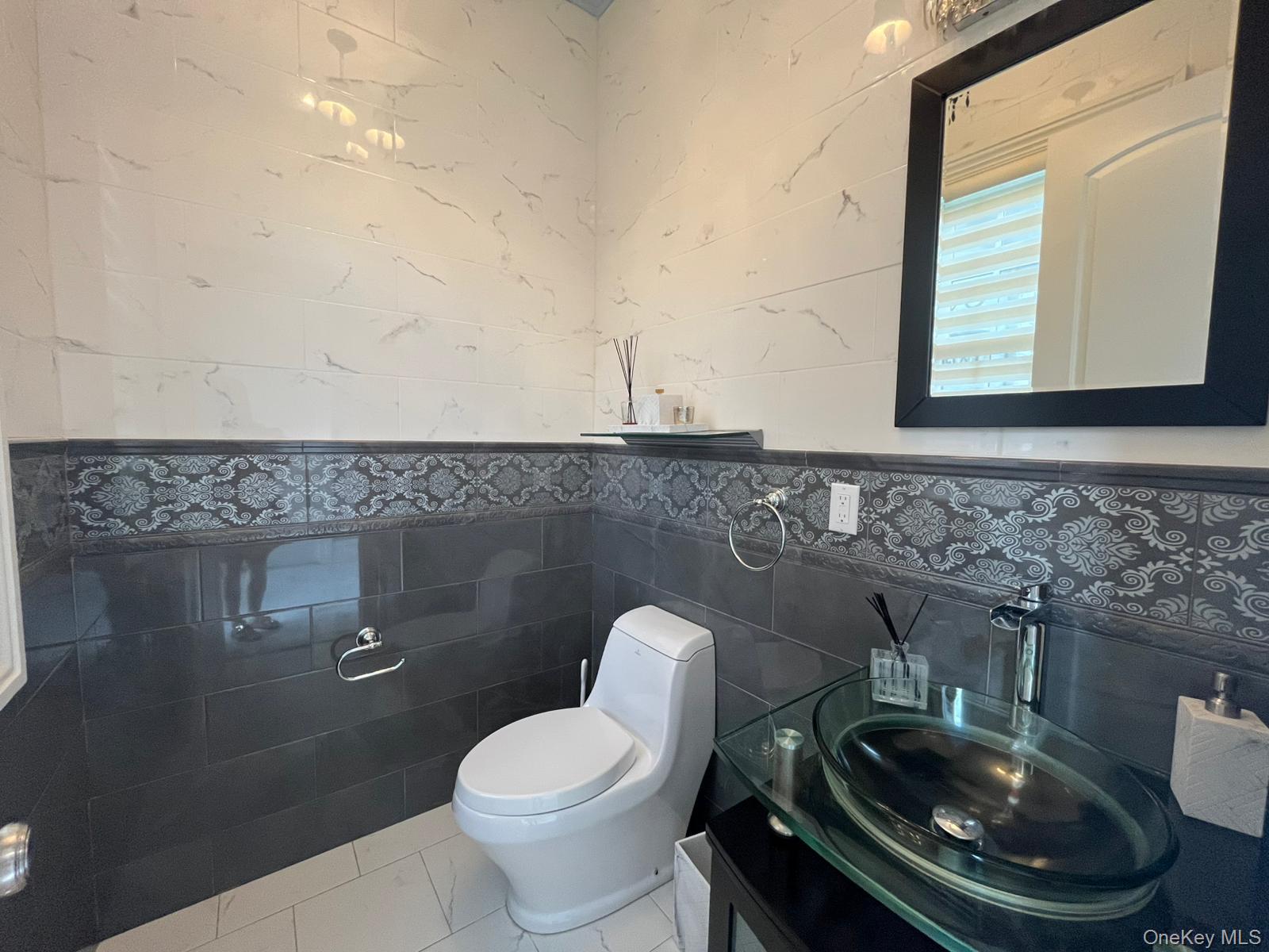 302 Hewlett Neck Road, Woodmere, NY 11598