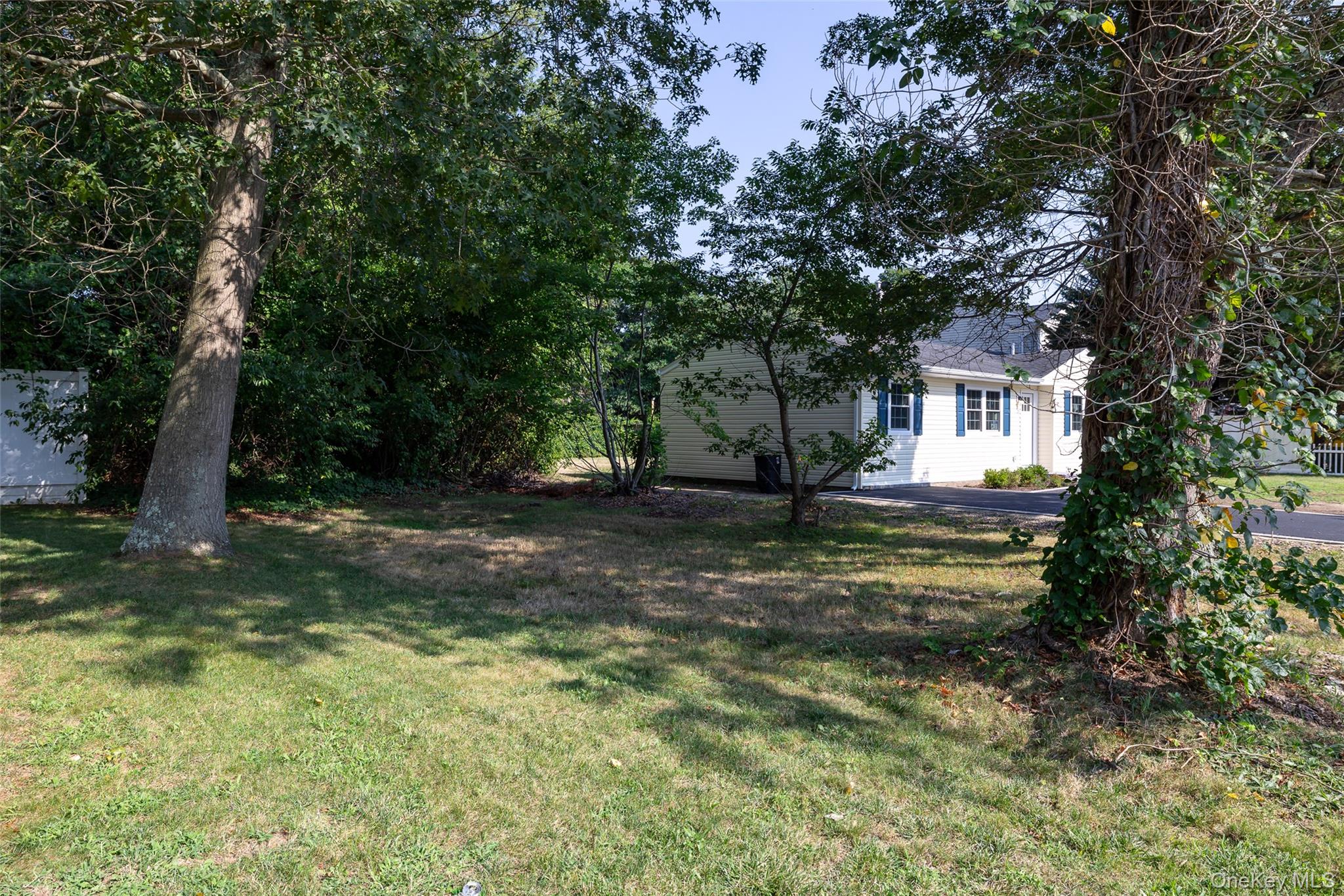 15 Maple Street, Wyandanch, NY 11798