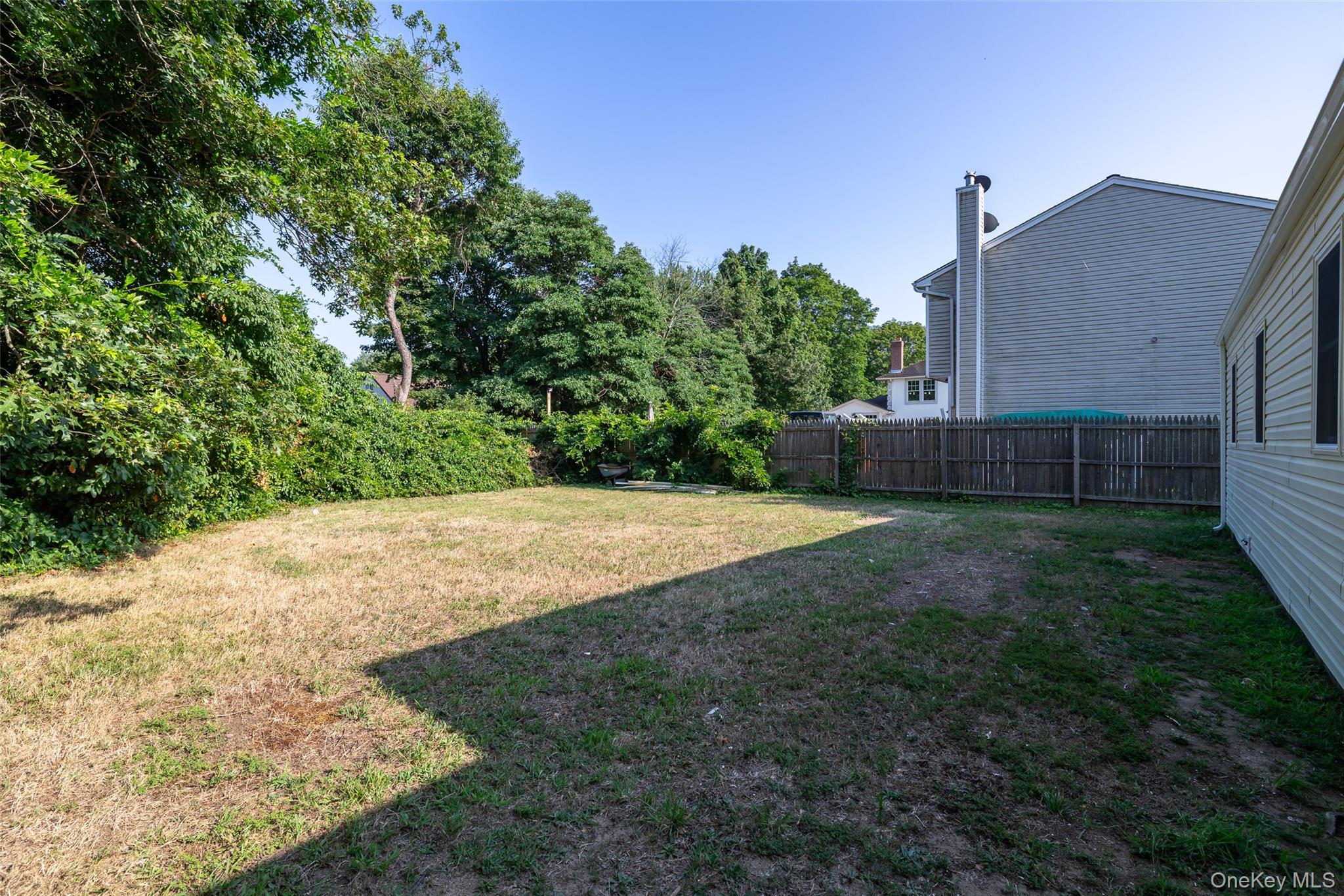 15 Maple Street, Wyandanch, NY 11798