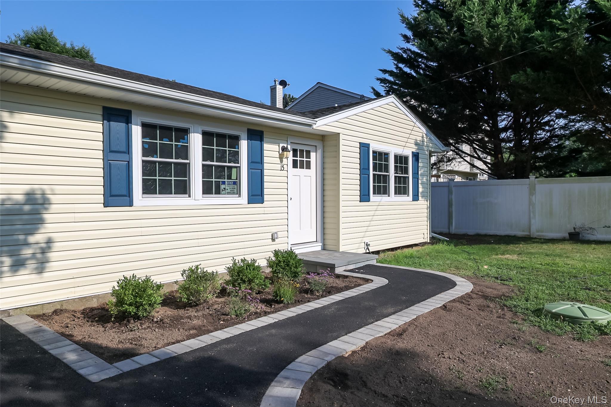 15 Maple Street, Wyandanch, NY 11798