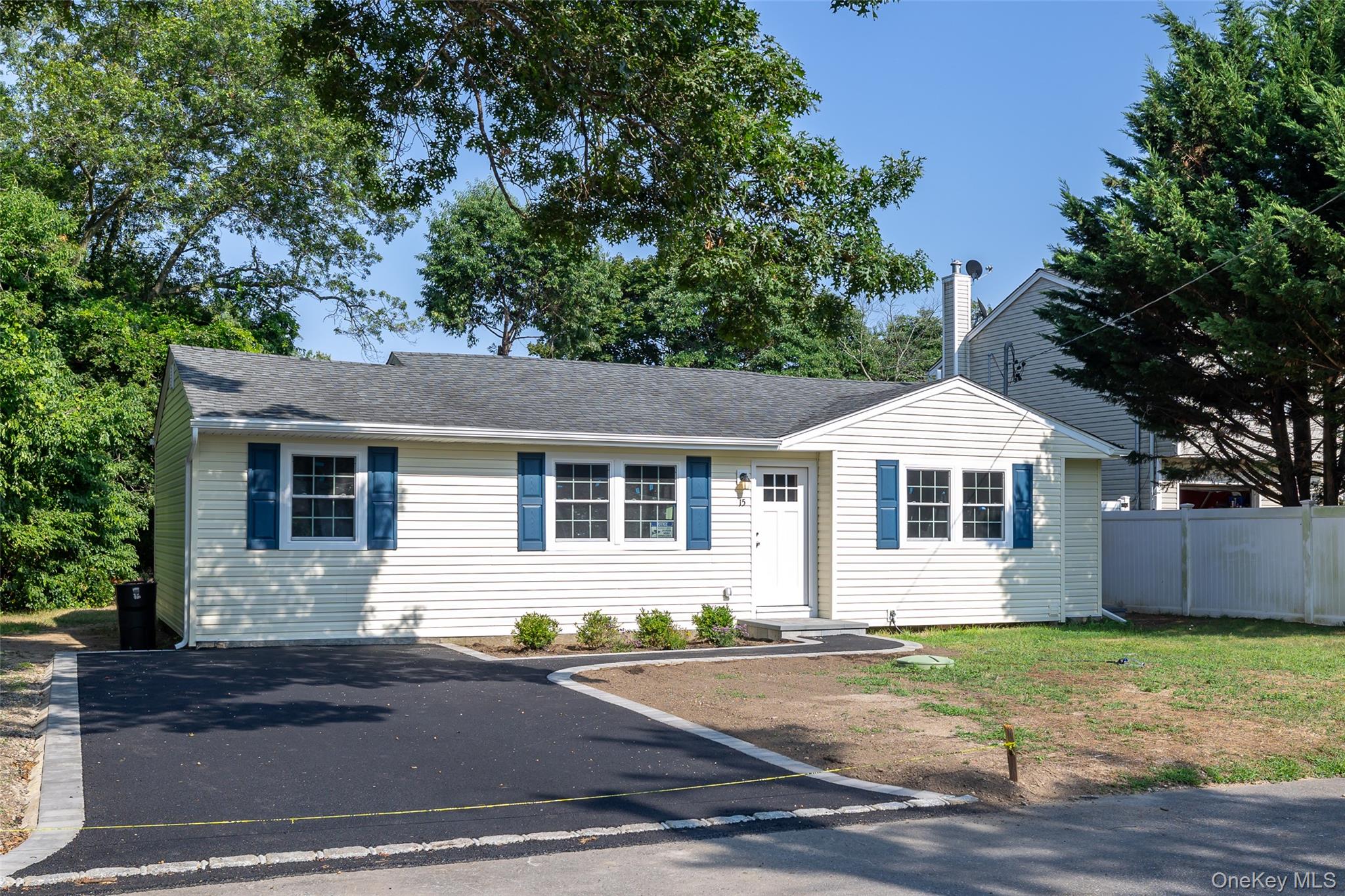 15 Maple Street, Wyandanch, NY 11798