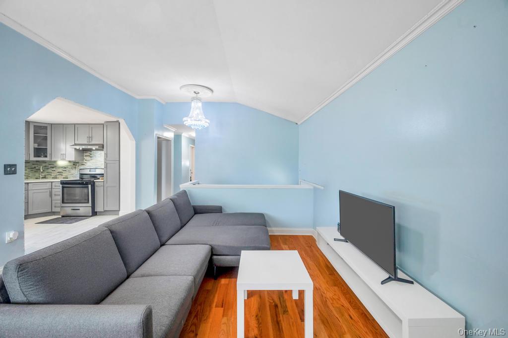 30 Sutton Street, Hempstead, NY 11550