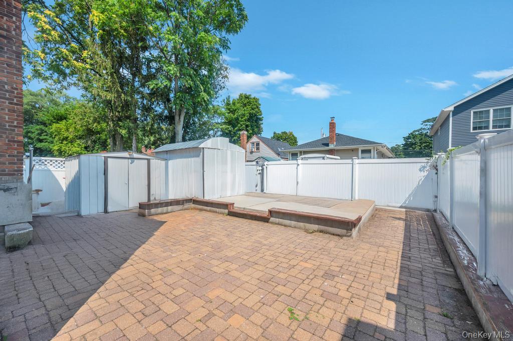 30 Sutton Street, Hempstead, NY 11550