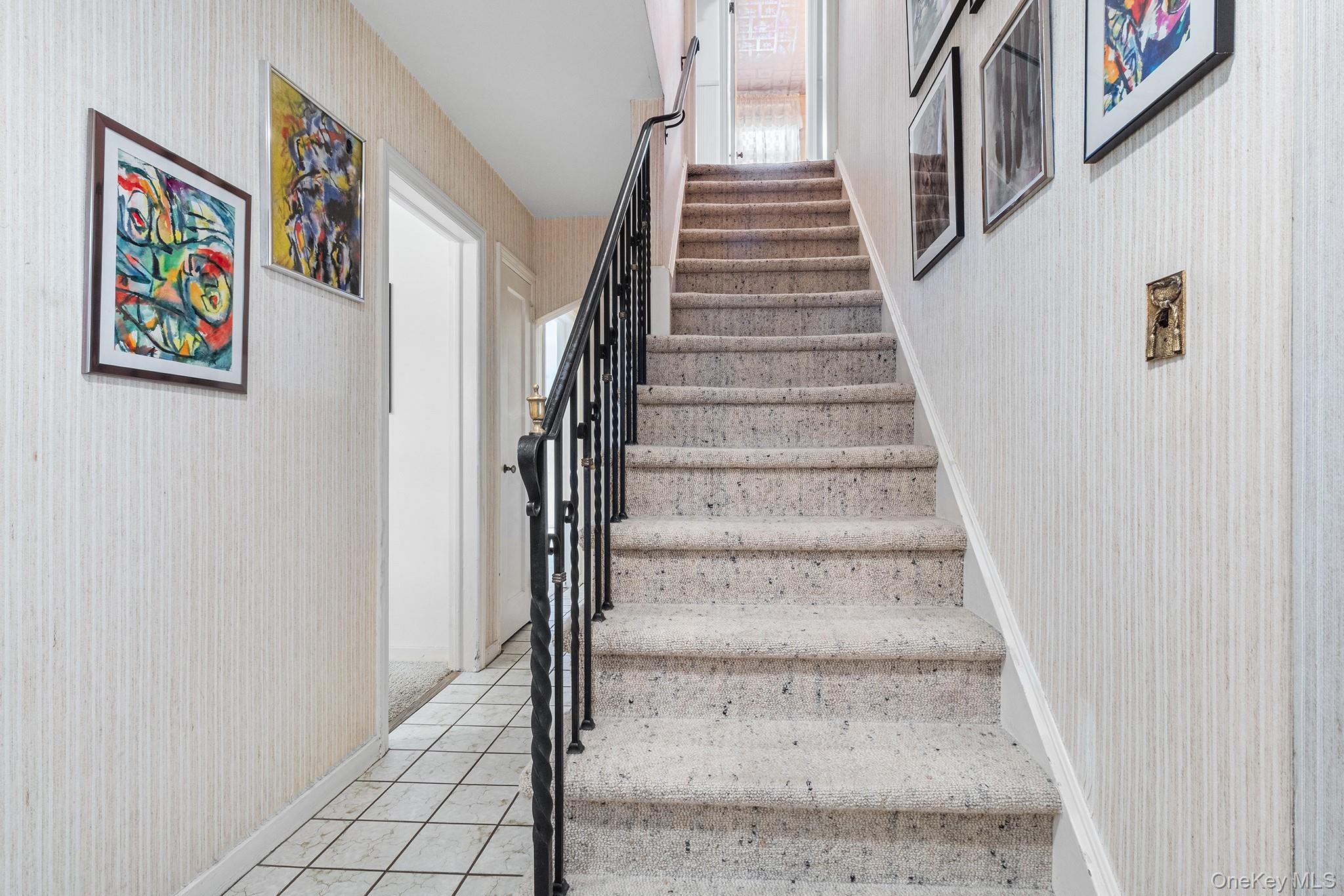 19 Dallas Avenue, New Hyde Park, NY 11040