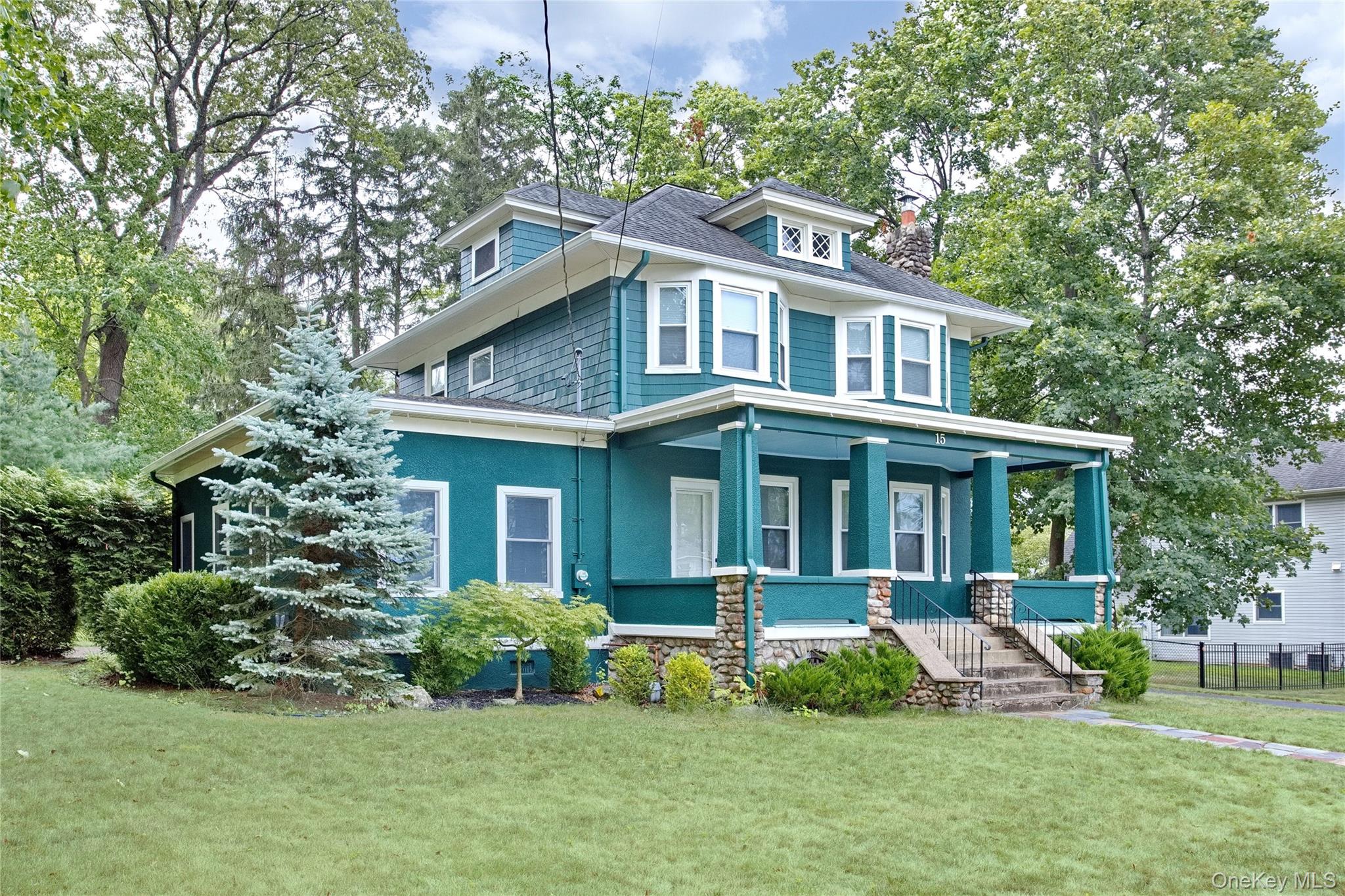 15 Pacific Avenue, Nanuet, NY 10954