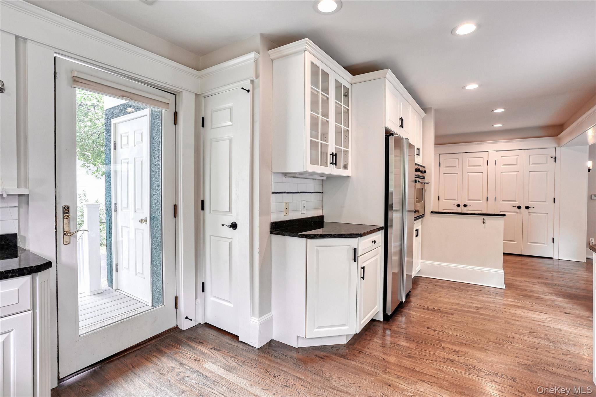 15 Pacific Avenue, Nanuet, NY 10954