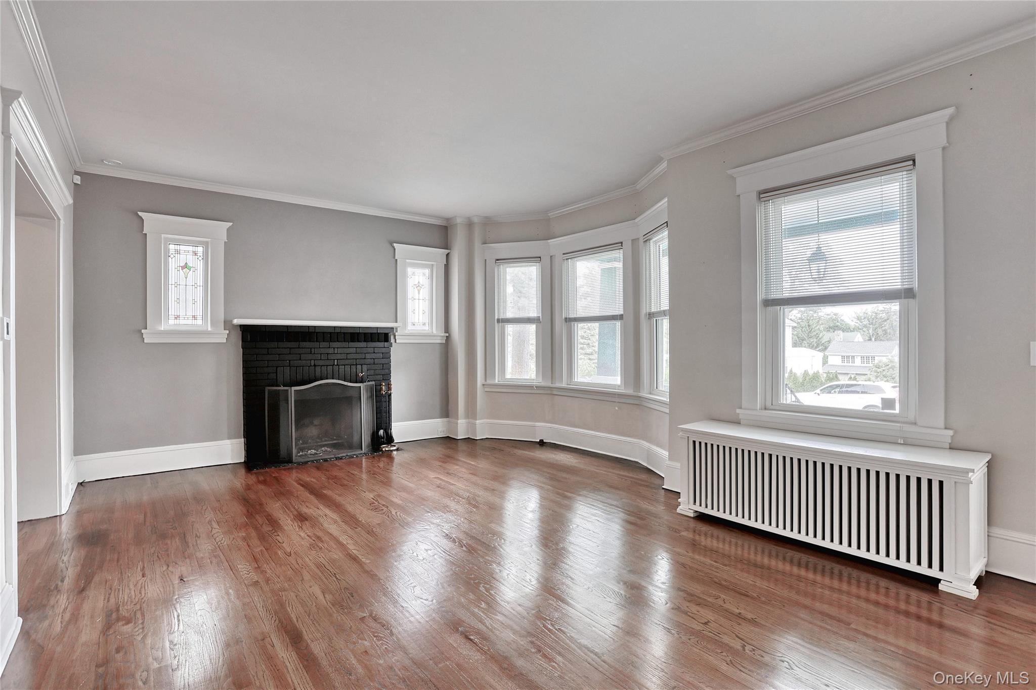 15 Pacific Avenue, Nanuet, NY 10954