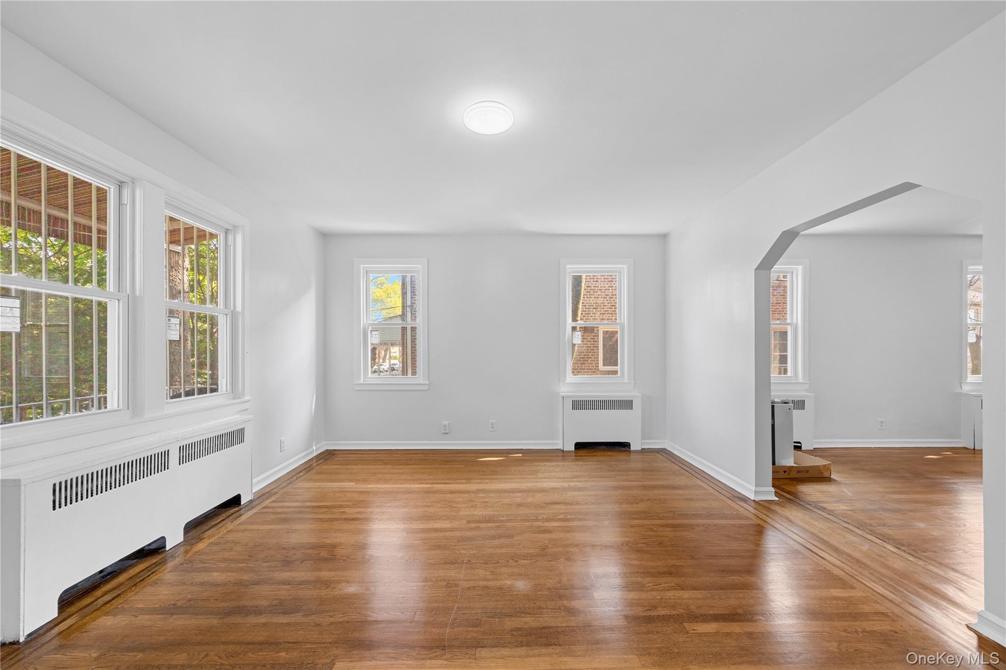 1054 Lydig Avenue, Bronx, NY 10461