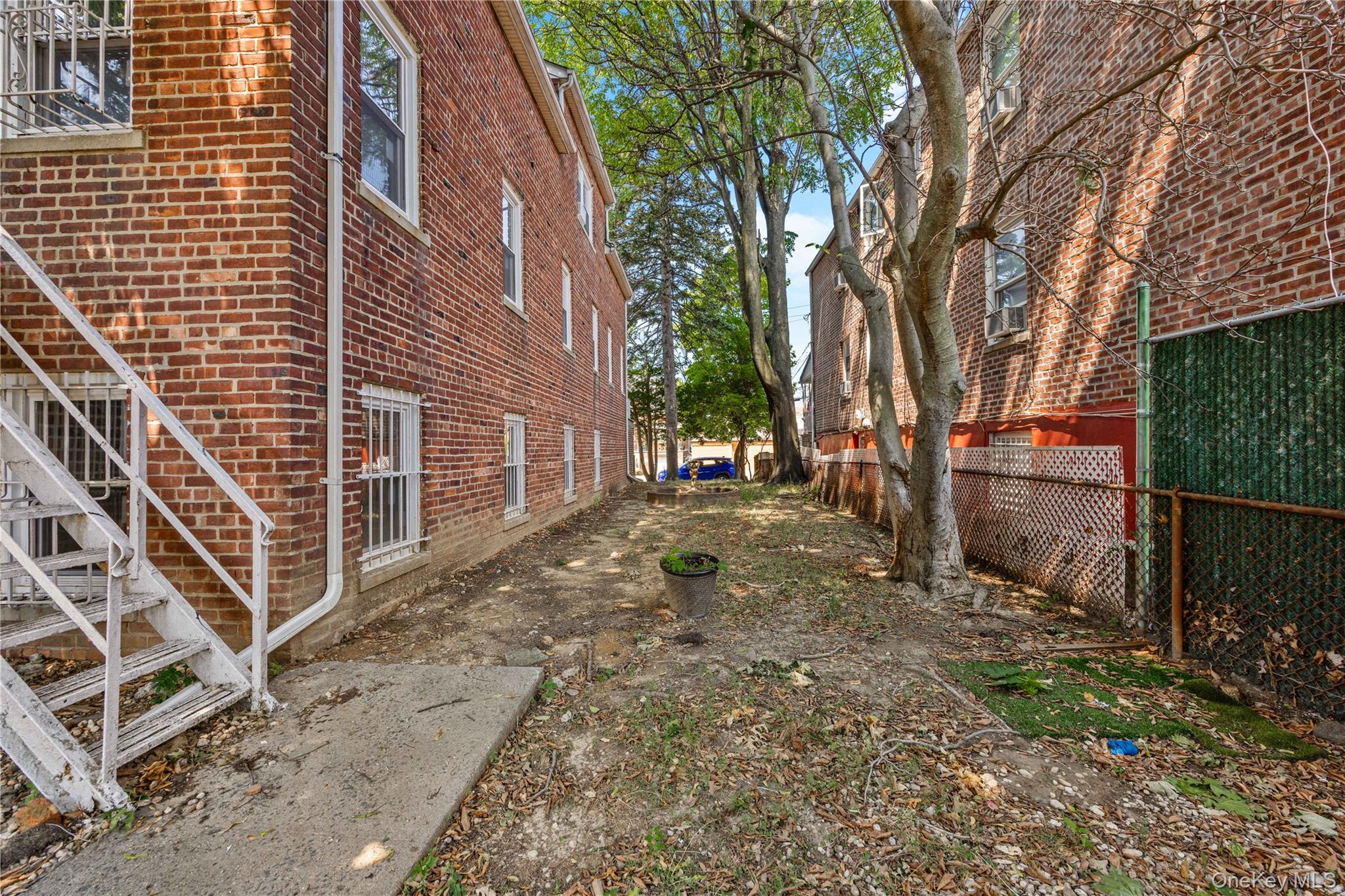 1054 Lydig Avenue, Bronx, NY 10461