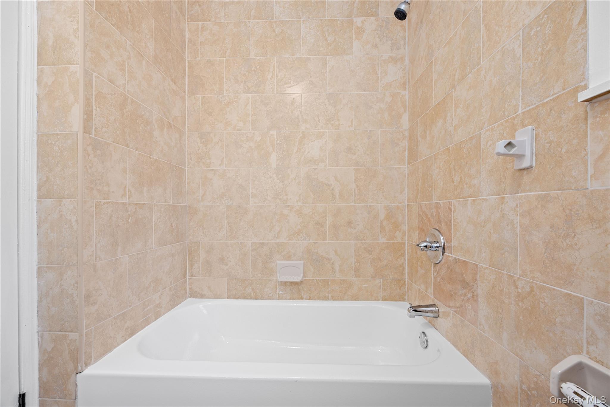 1054 Lydig Avenue, Bronx, NY 10461