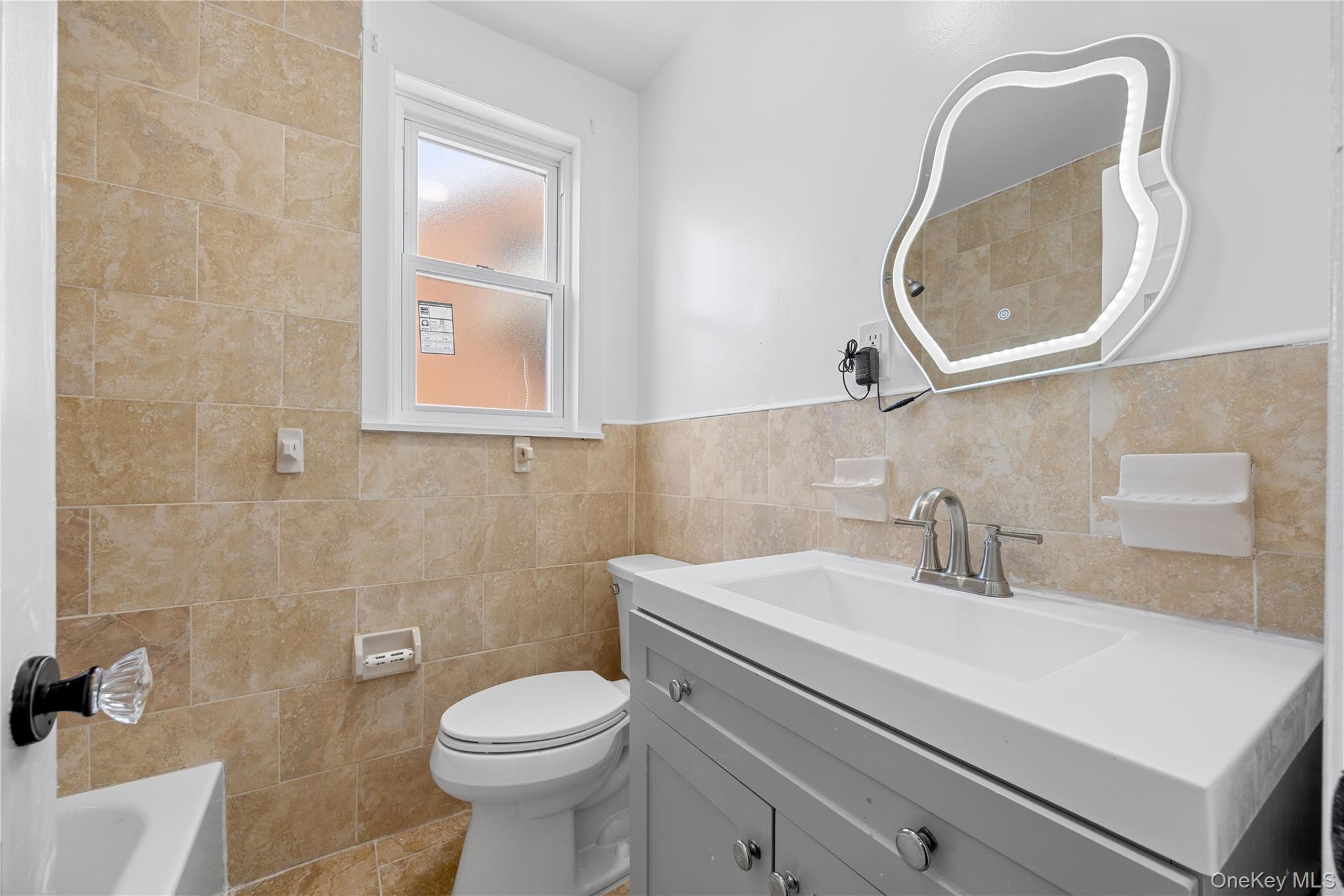 1054 Lydig Avenue, Bronx, NY 10461