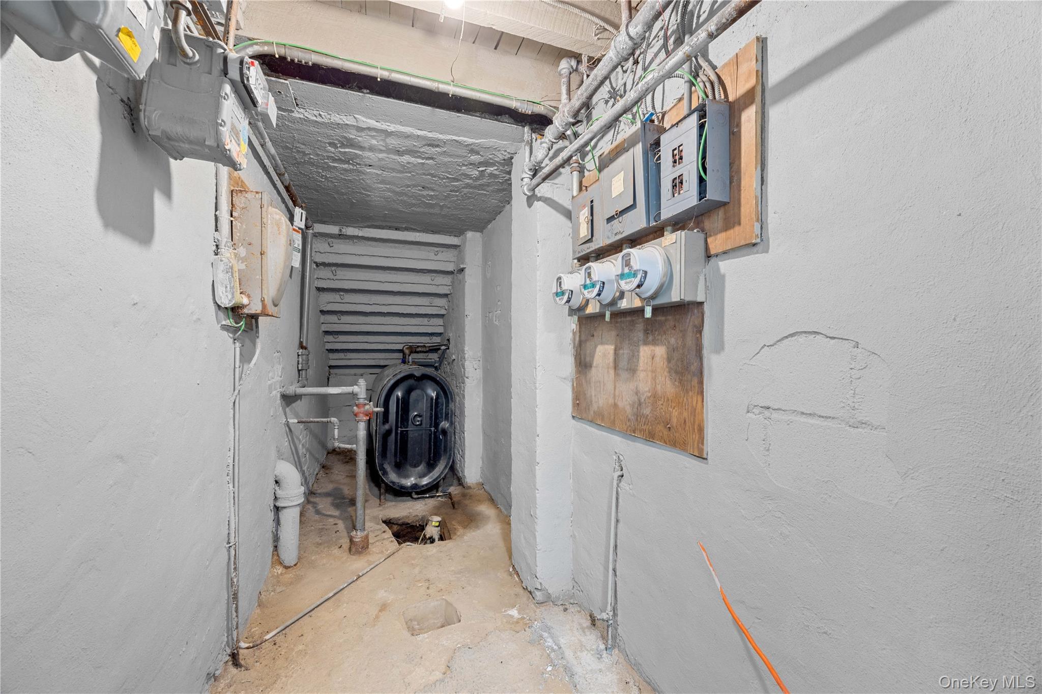 1054 Lydig Avenue, Bronx, NY 10461