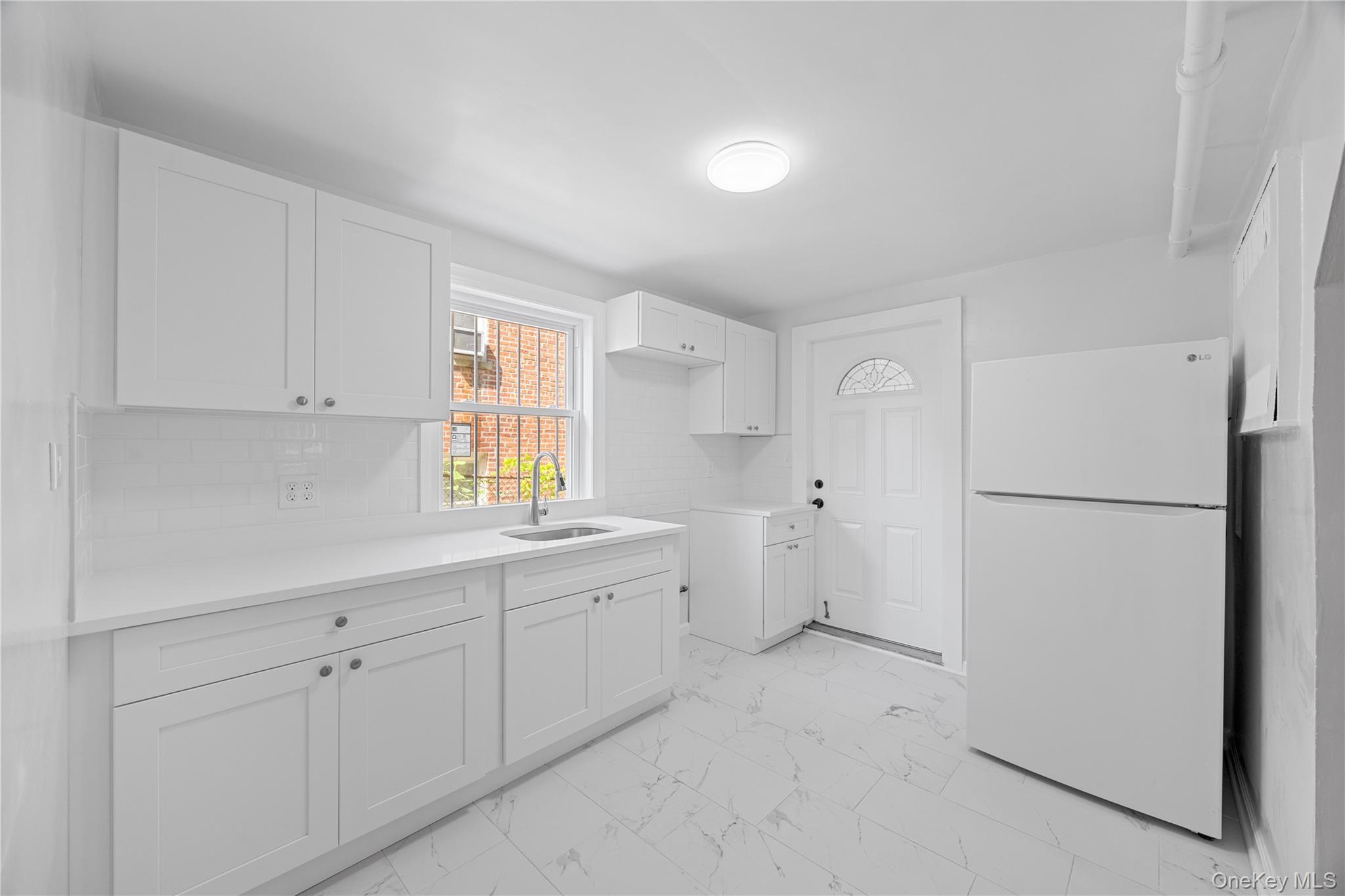 1054 Lydig Avenue, Bronx, NY 10461