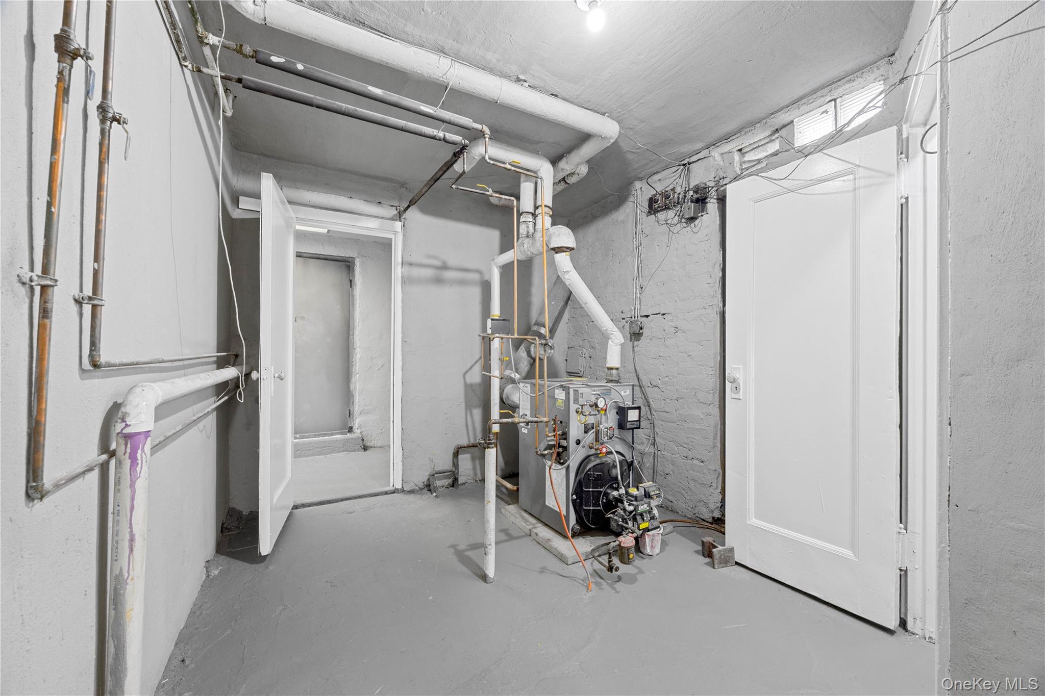 1054 Lydig Avenue, Bronx, NY 10461