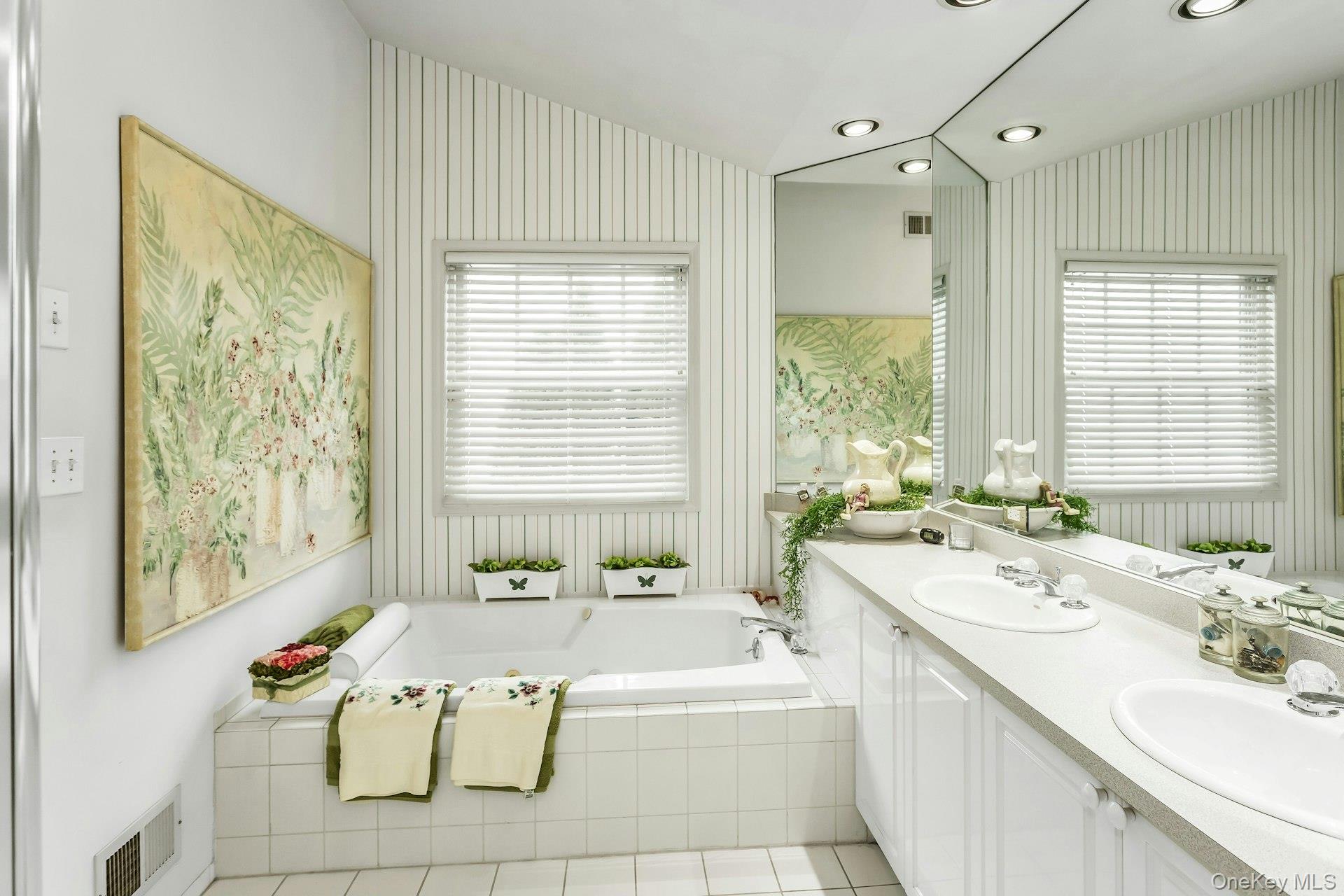 106 Fairway View Drive, Commack, NY 11725