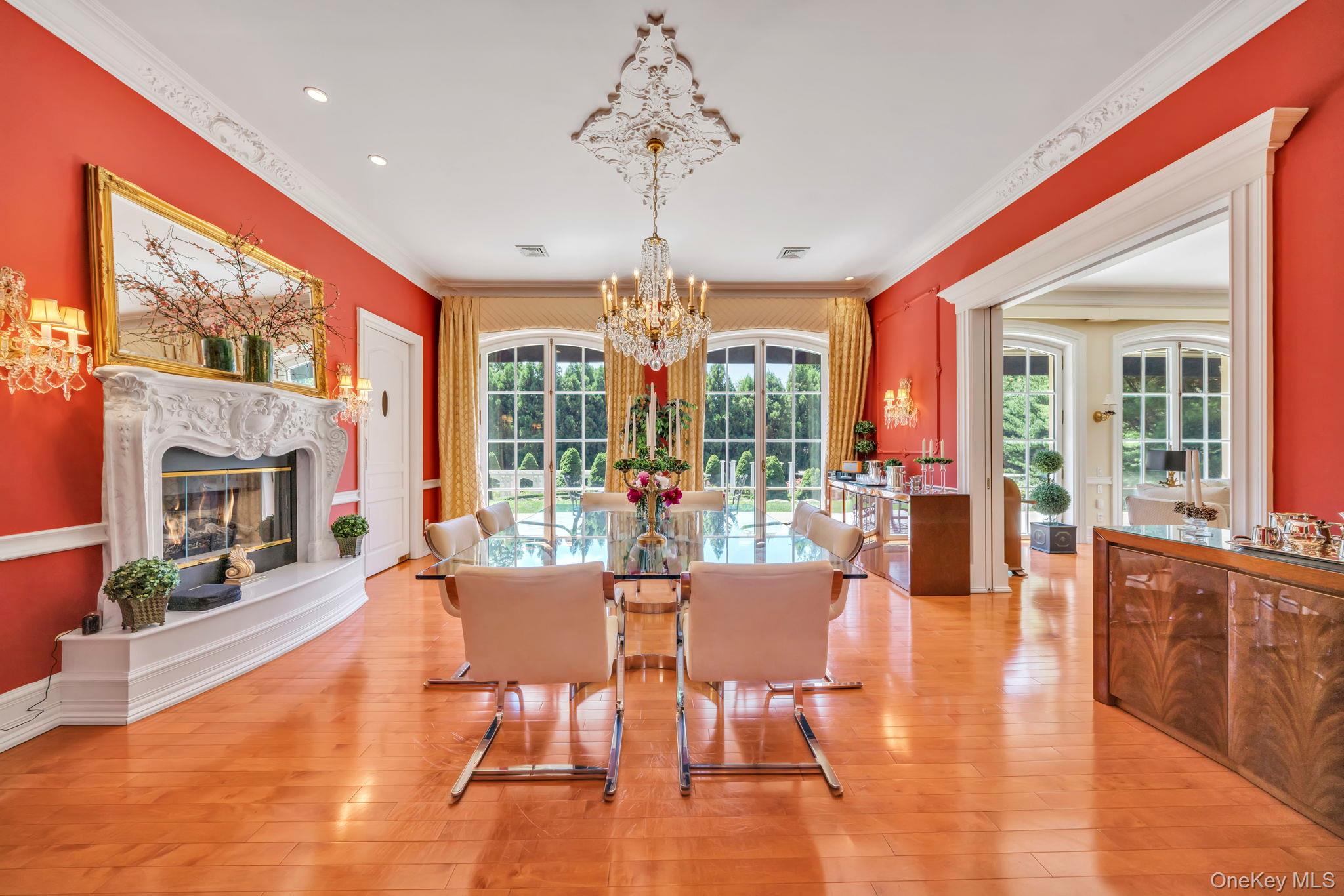 1111 Stoddart Court, Locust Valley, NY 11560