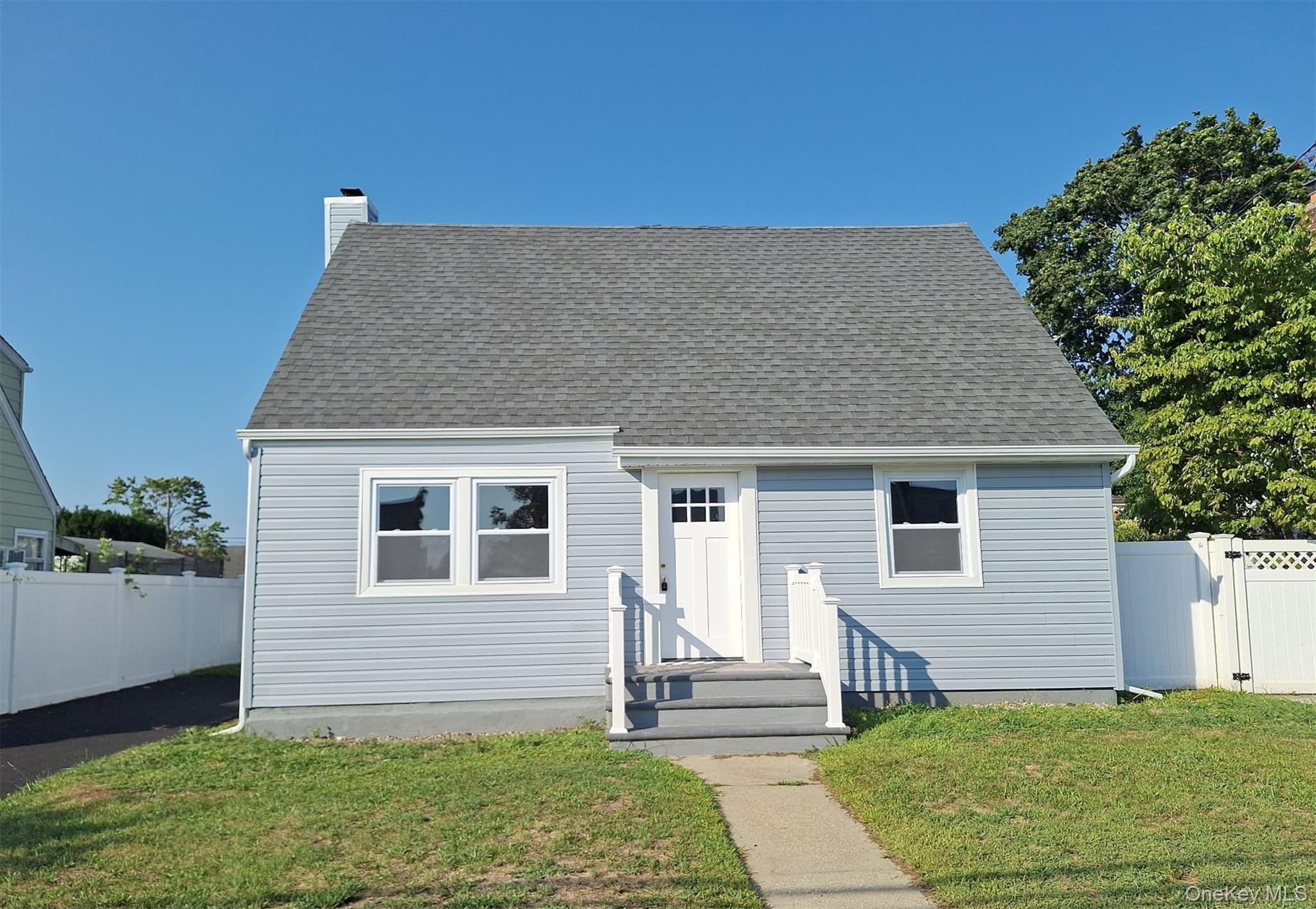 1067 Mirabelle Avenue, Westbury, NY 11590