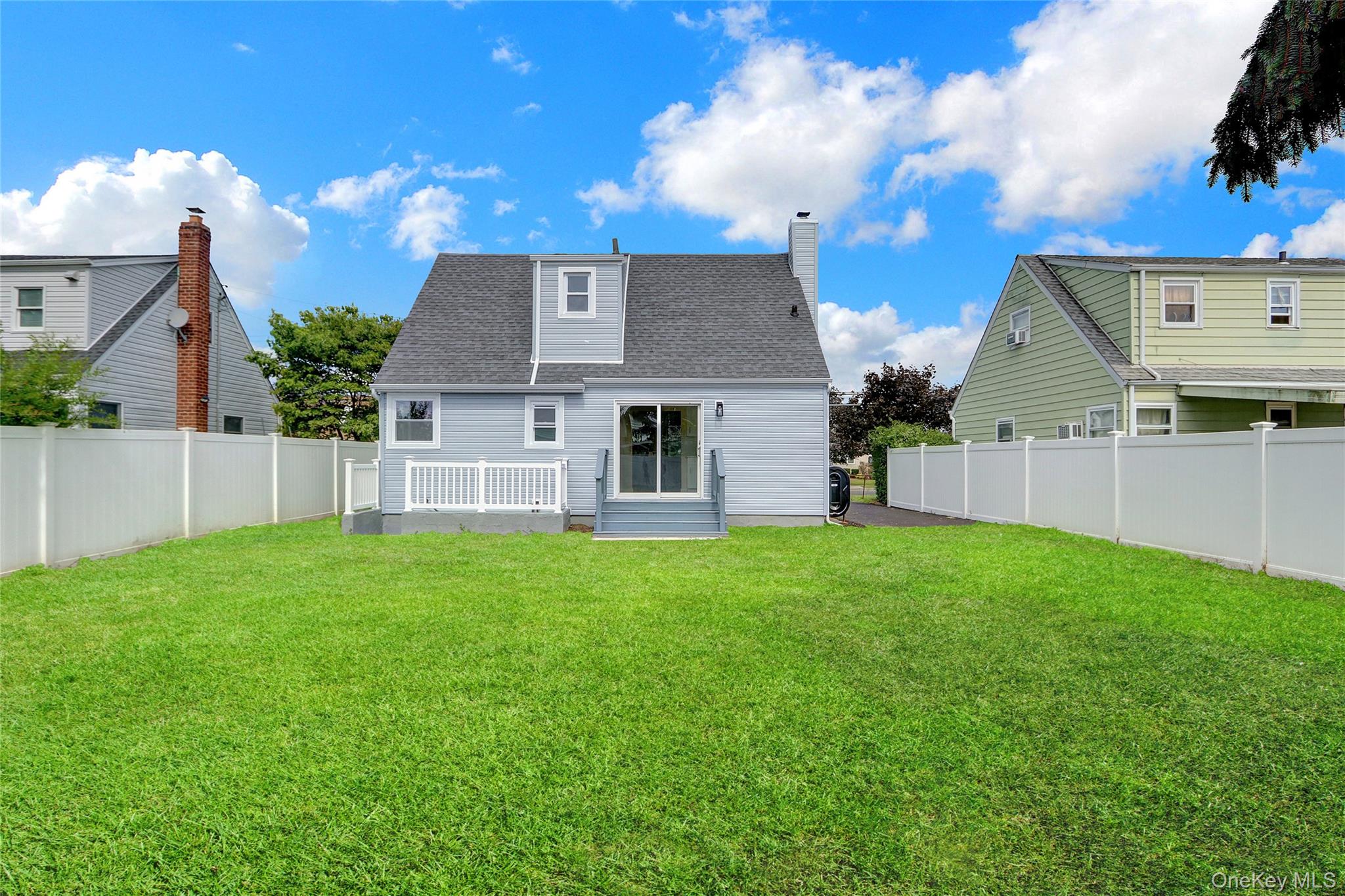 1067 Mirabelle Avenue, Westbury, NY 11590