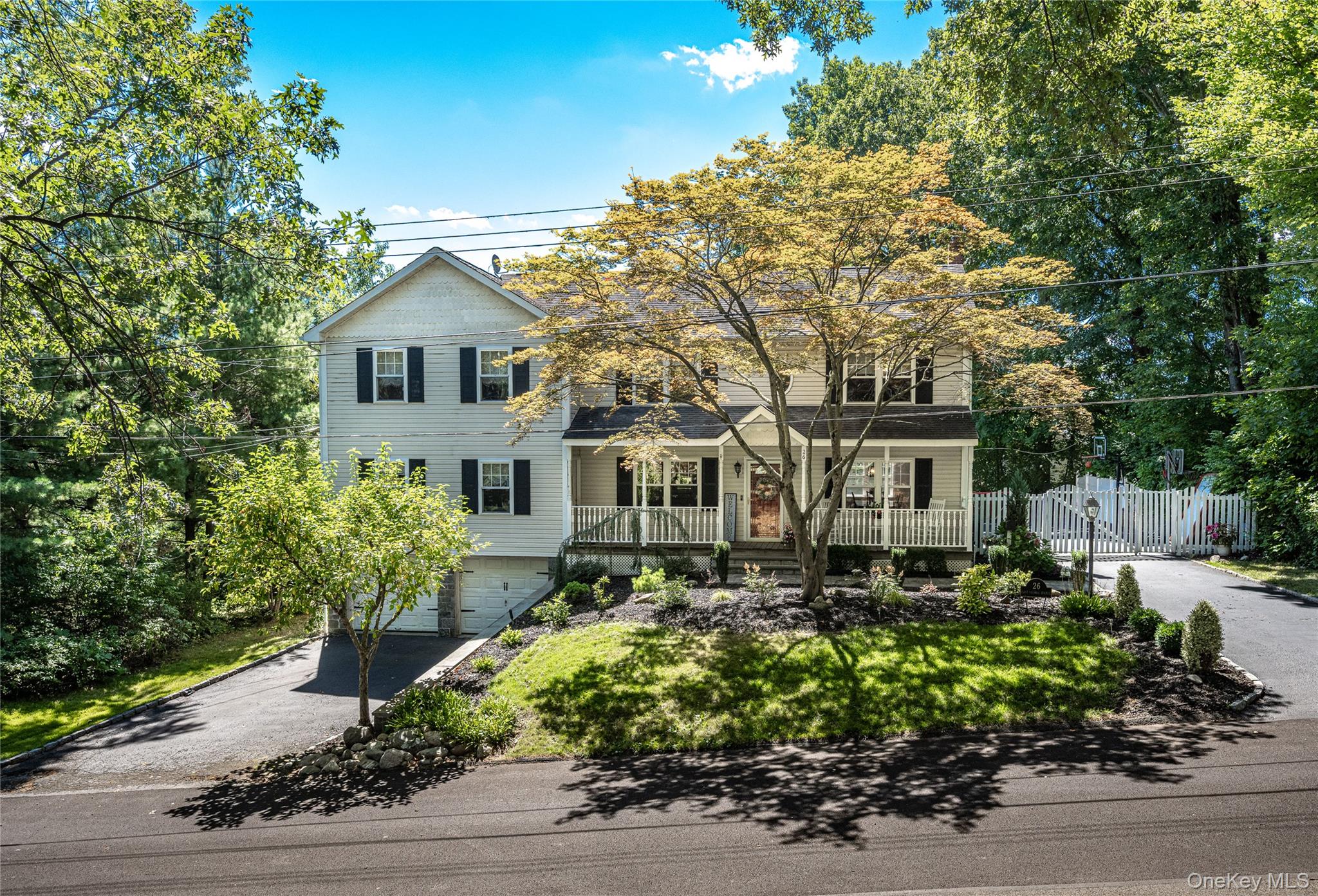 26 E George Avenue, Pearl River, NY 10965